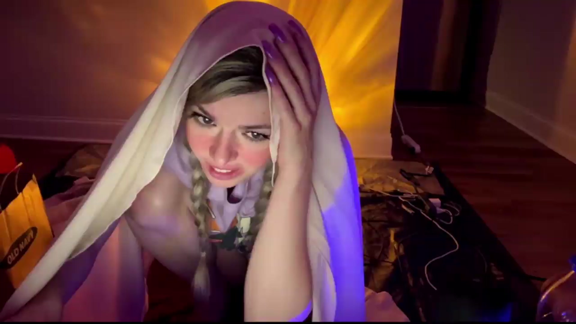 Gallery image thumbnail from TopGspot's myfreecams stream on, 07/07/2026, 07:08 image 19 of 20
