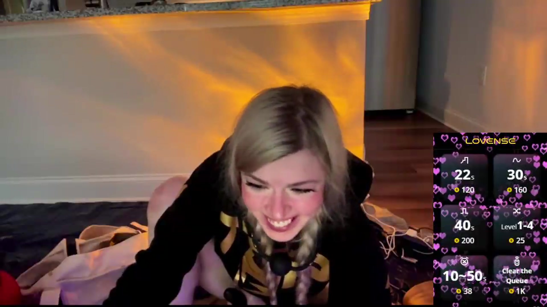 Gallery image thumbnail from TopGspot's myfreecams stream on, 07/10/2026, 16:47 image 6 of 20