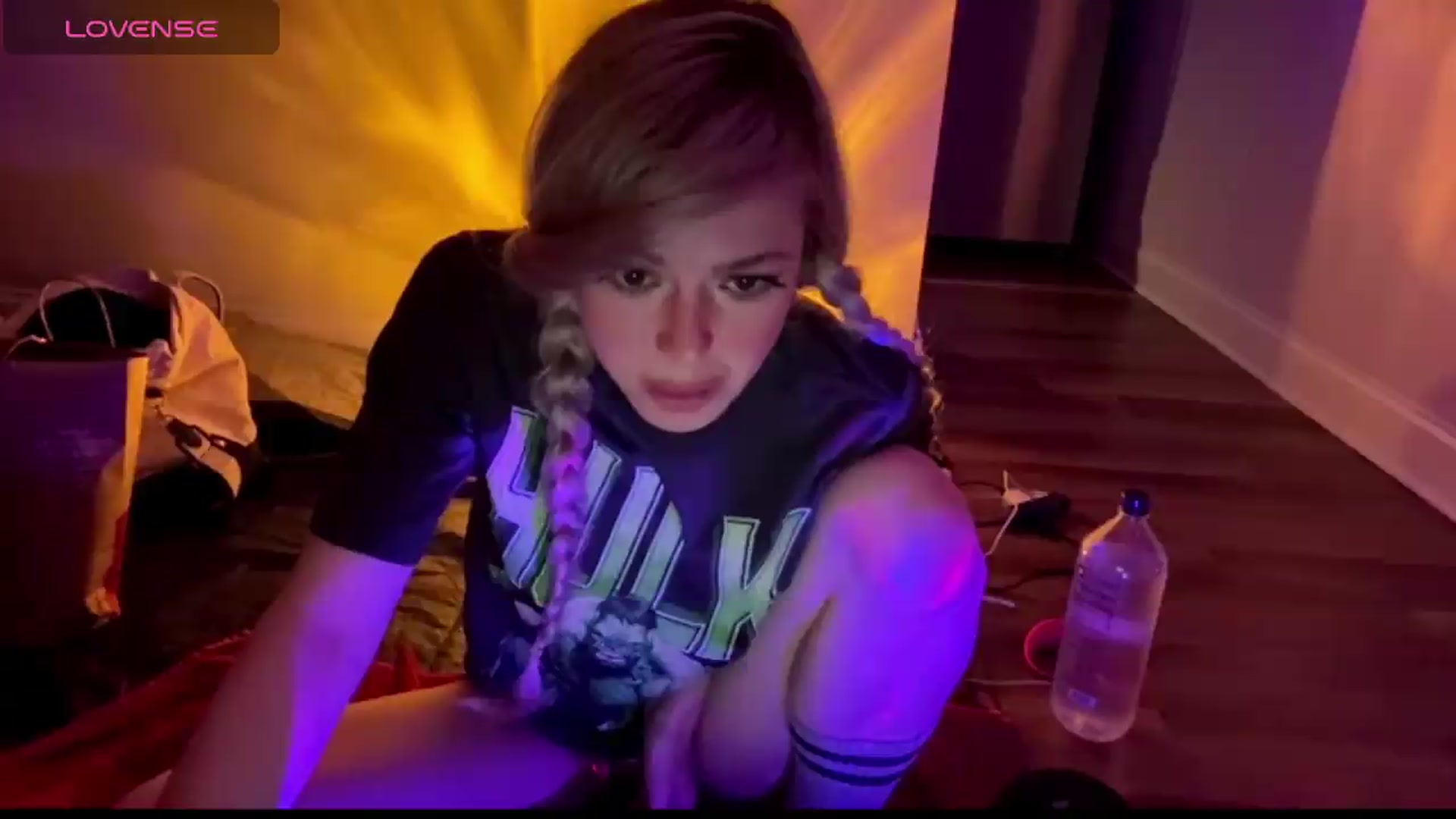 Gallery image thumbnail from TopGspot's myfreecams stream on, 07/17/2026, 04:35 image 16 of 20