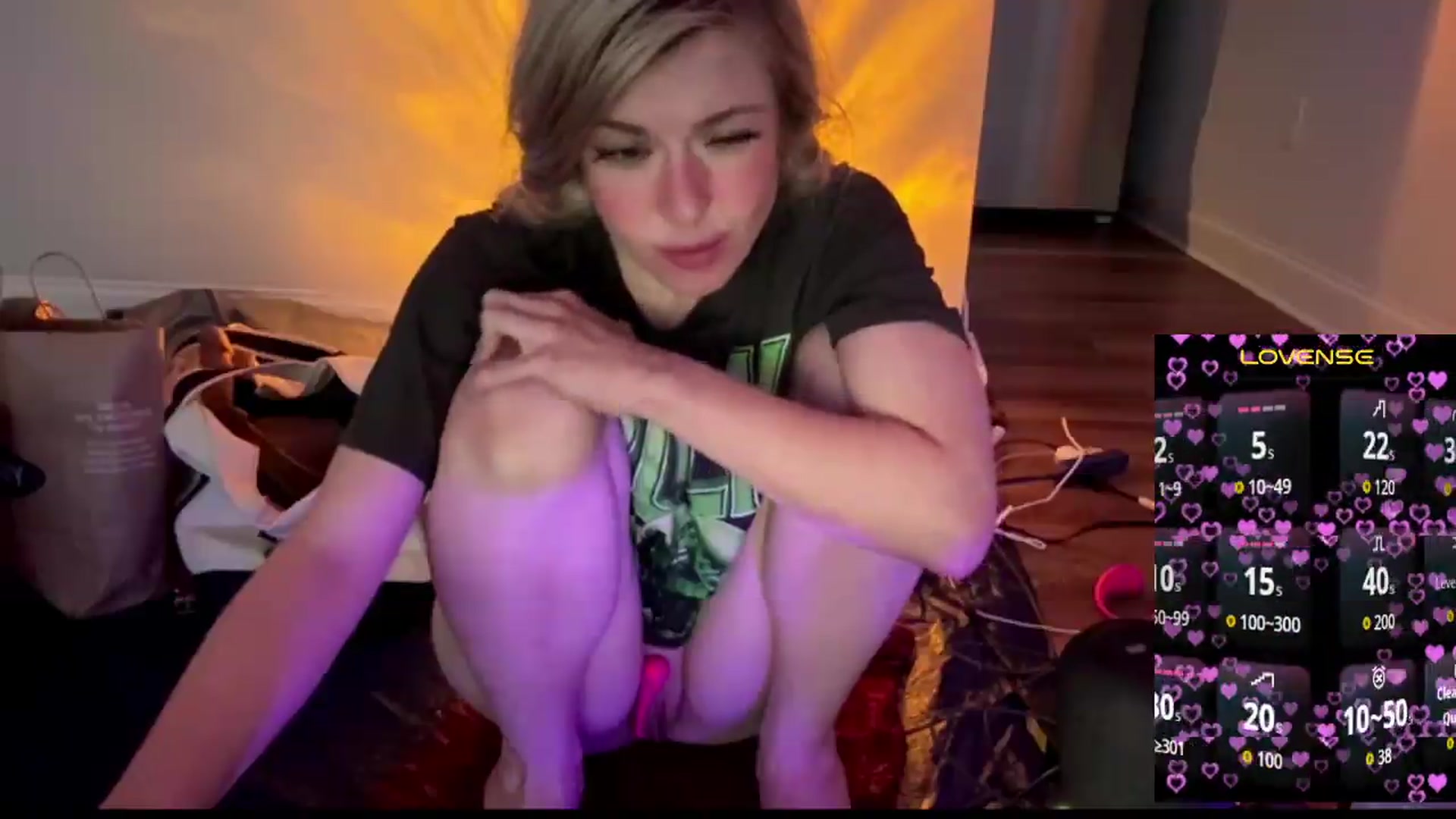 Gallery image thumbnail from TopGspot's myfreecams stream on, 07/17/2026, 11:51 image 16 of 20
