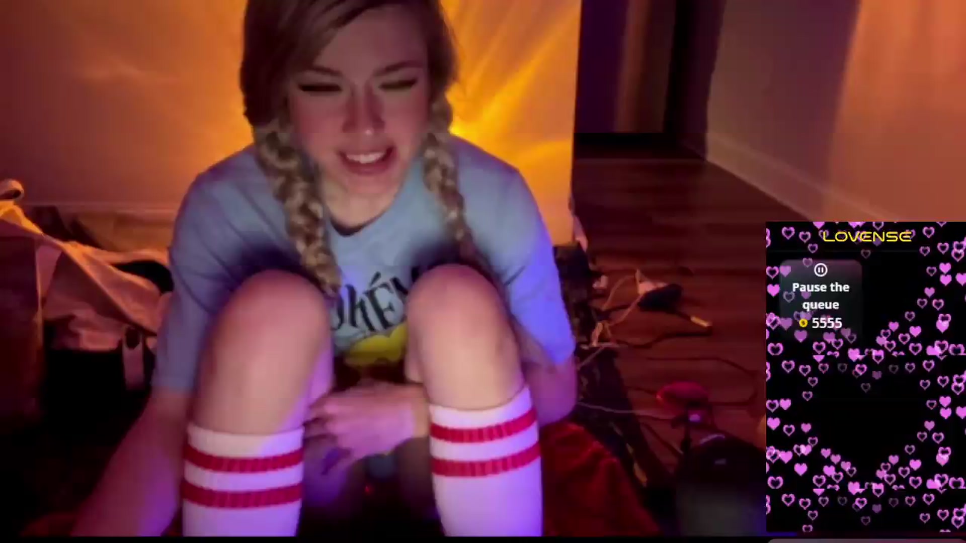 Gallery image thumbnail from TopGspot's myfreecams stream on, 07/19/2026, 06:23 image 8 of 20