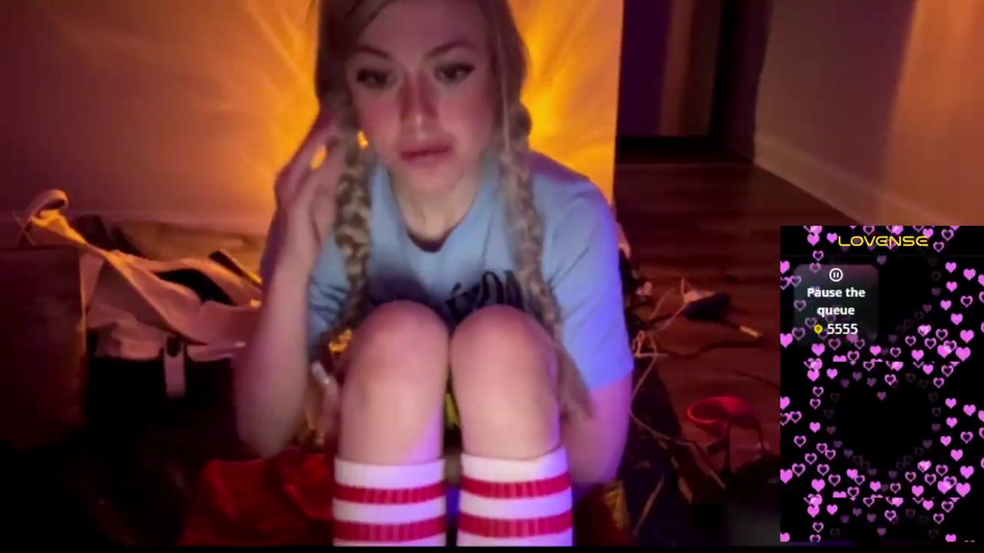 Gallery image thumbnail from TopGspot's myfreecams stream on, 07/19/2026, 08:10 image 15 of 20