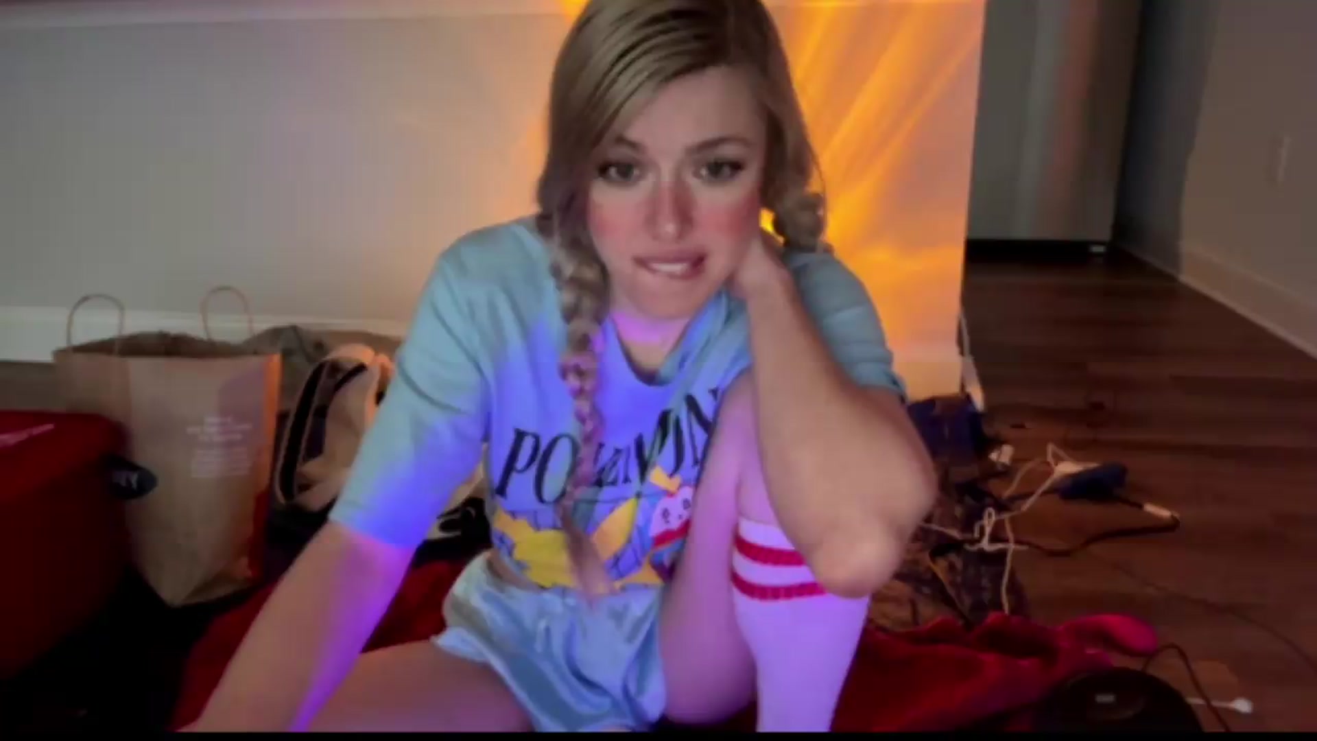 Gallery image thumbnail from TopGspot's myfreecams stream on, 07/19/2026, 14:25 image 9 of 20