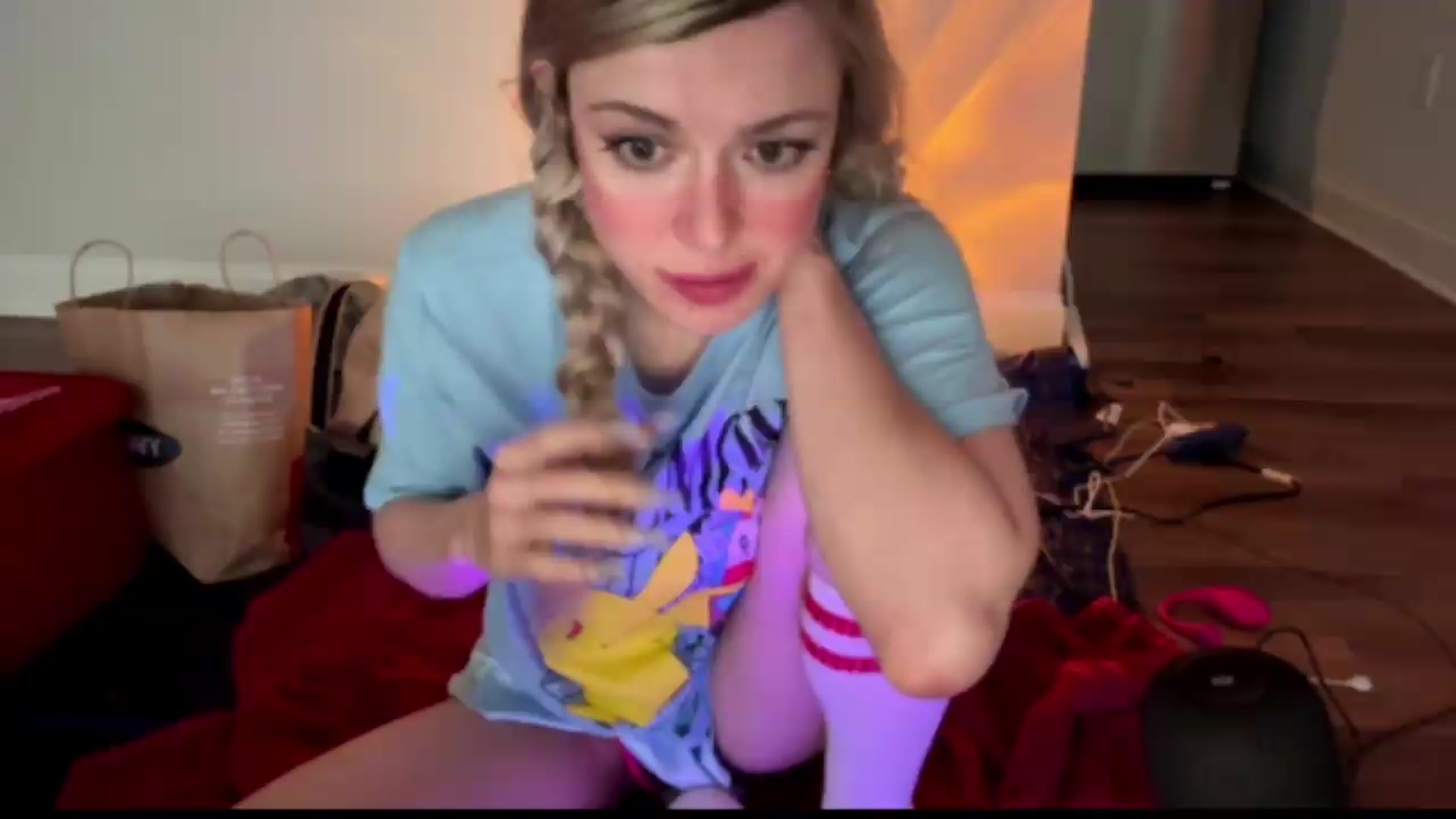 Gallery image thumbnail from TopGspot's myfreecams stream on, 07/19/2026, 16:54 image 4 of 20