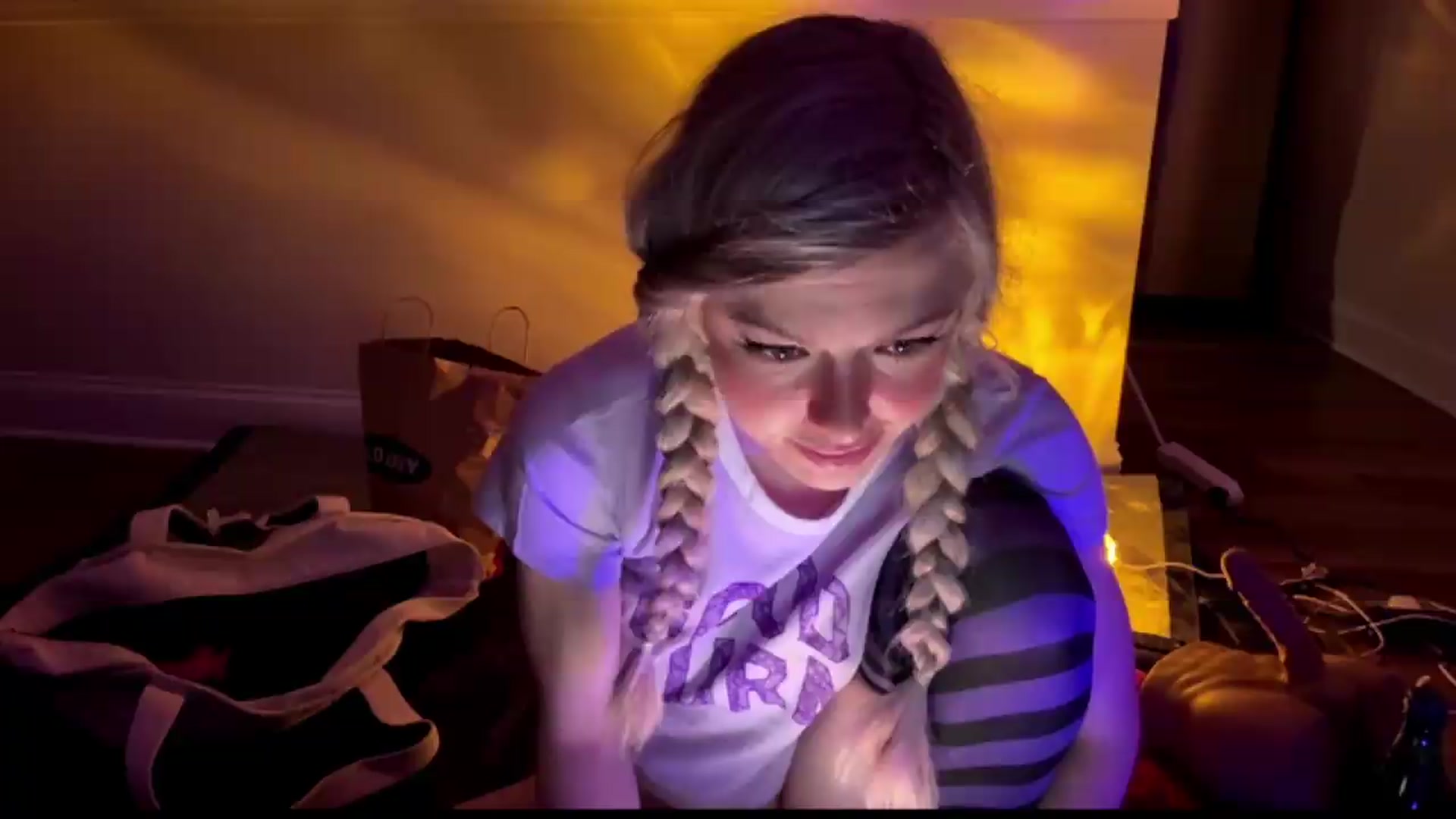 Gallery image thumbnail from TopGspot's myfreecams stream on, 07/24/2026, 05:48 image 9 of 20