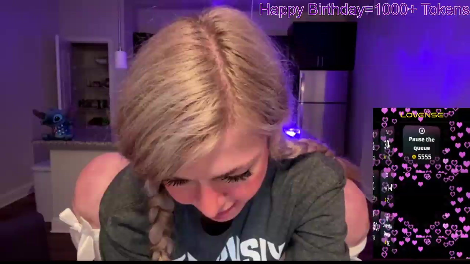Gallery image thumbnail from TopGspot's myfreecams stream on, 08/04/2026, 03:05 image 17 of 20