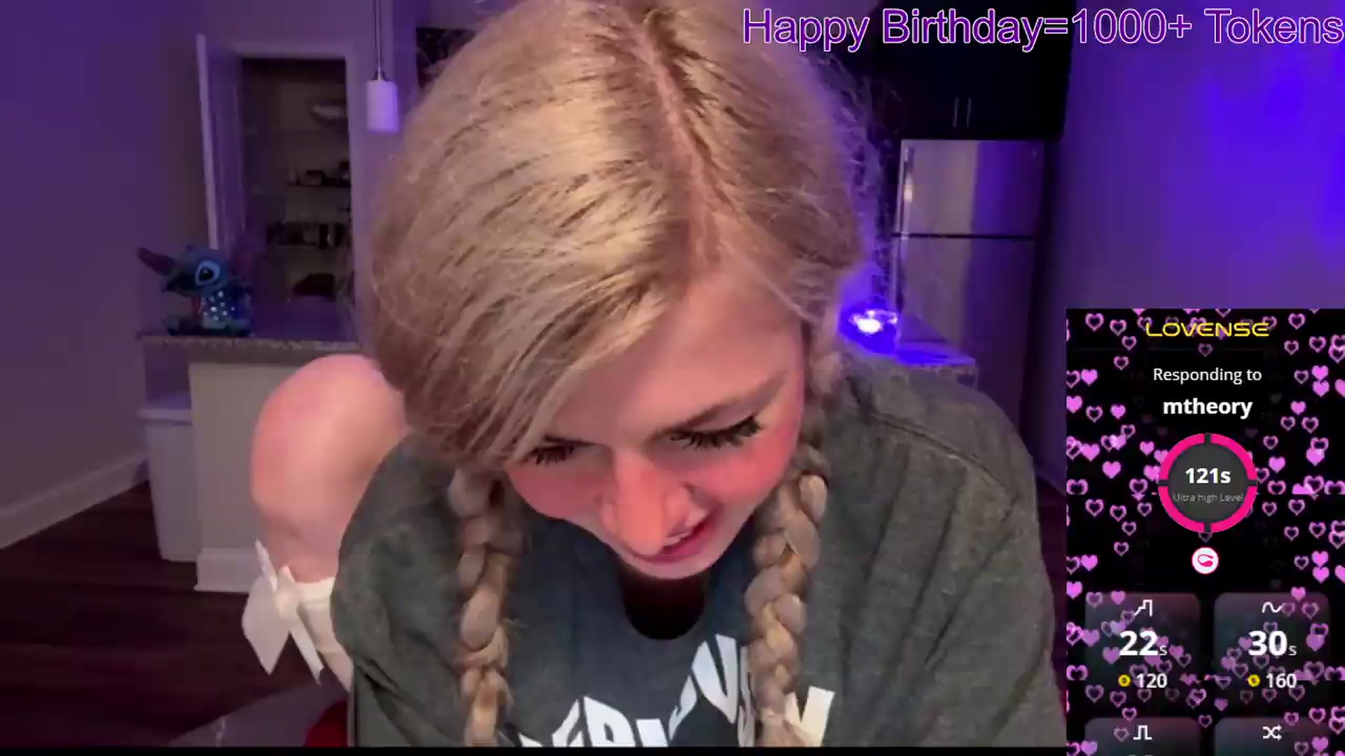 Gallery image thumbnail from TopGspot's myfreecams stream on, 08/04/2026, 04:23 image 6 of 20