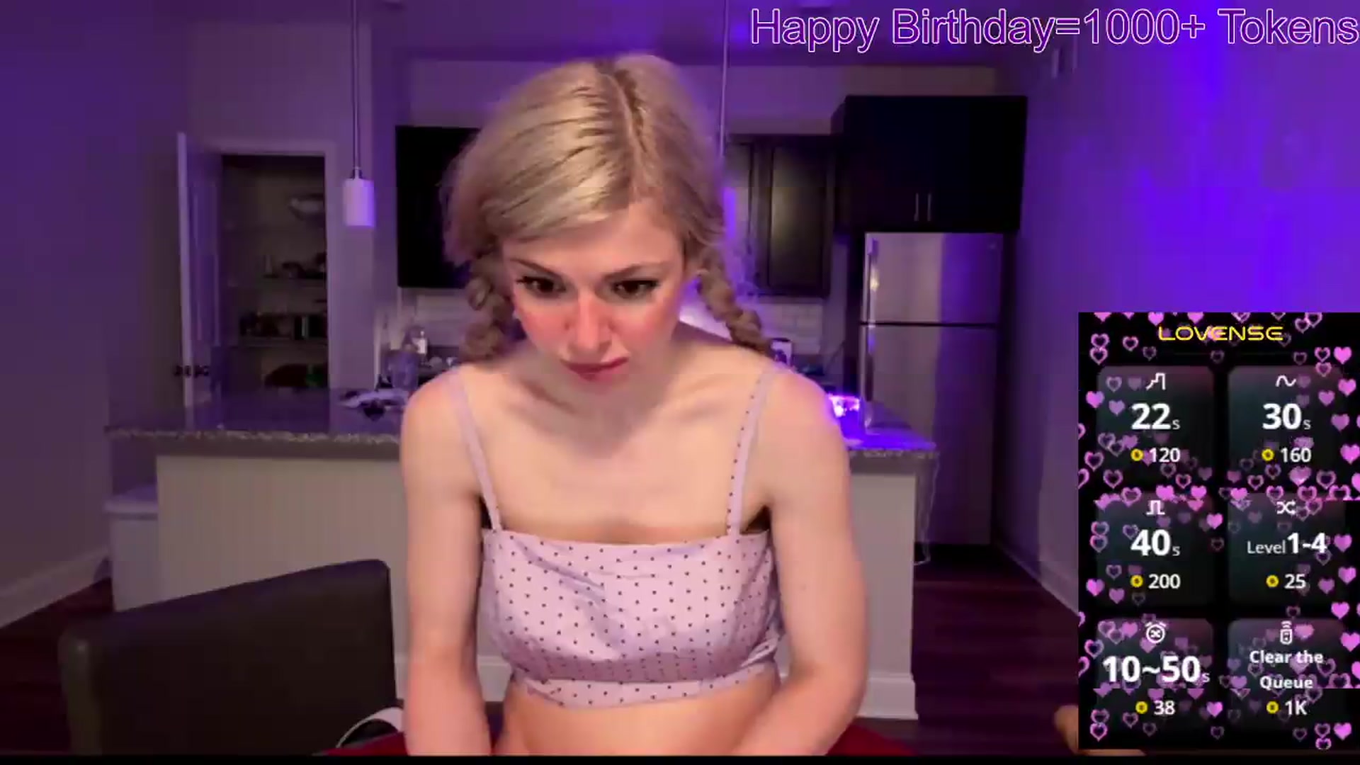 Gallery image thumbnail from TopGspot's myfreecams stream on, 08/04/2026, 08:36 image 13 of 20