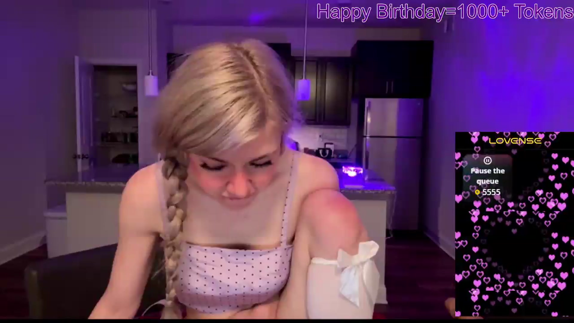 Gallery image thumbnail from TopGspot's myfreecams stream on, 08/04/2026, 08:36 image 17 of 20