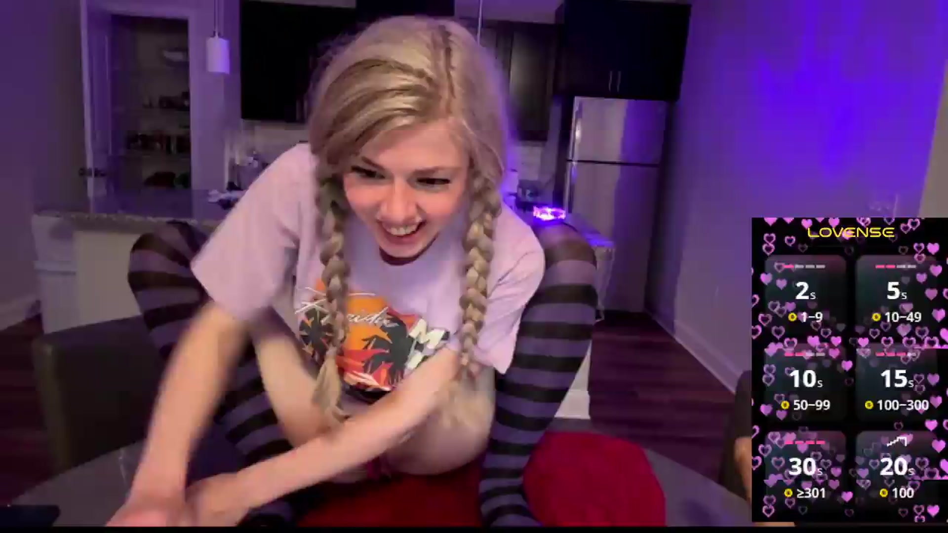 Gallery image thumbnail from TopGspot's myfreecams stream on, 08/05/2026, 10:09 image 8 of 20