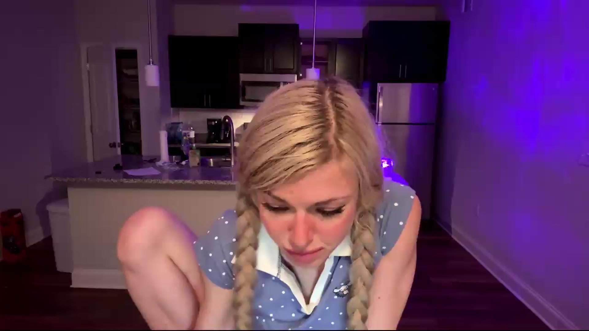 Gallery image thumbnail from TopGspot's myfreecams stream on, 08/19/2026, 02:05 image 9 of 20