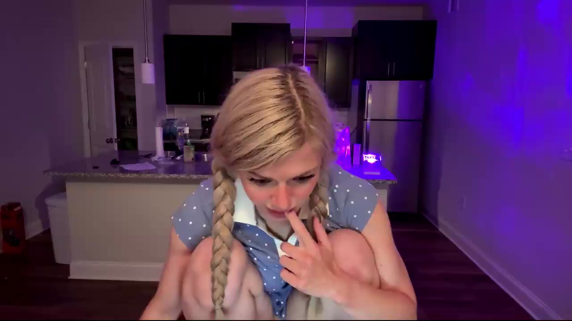 Gallery image thumbnail from TopGspot's myfreecams stream on, 08/19/2026, 02:05 image 3 of 20