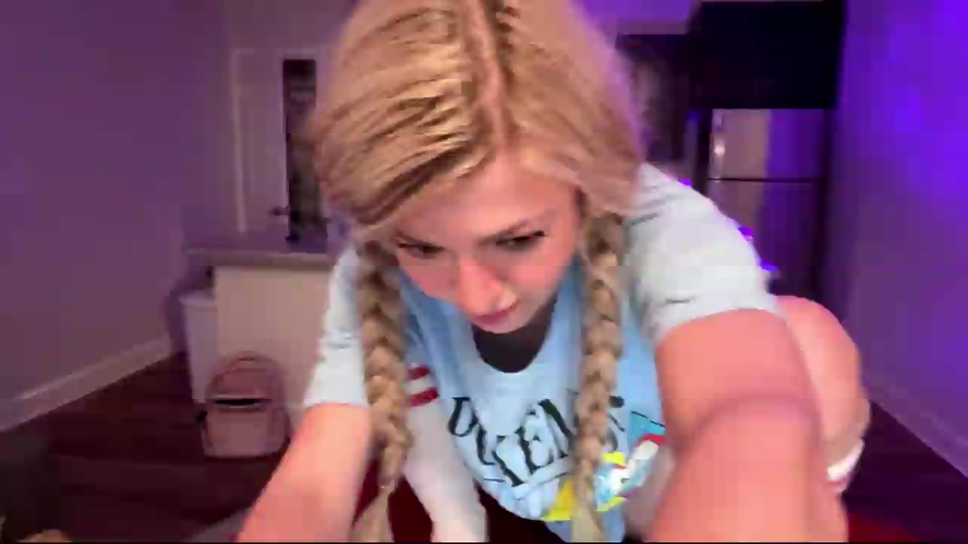 Gallery image thumbnail from TopGspot's myfreecams stream on, 08/20/2026, 07:52 image 1 of 20