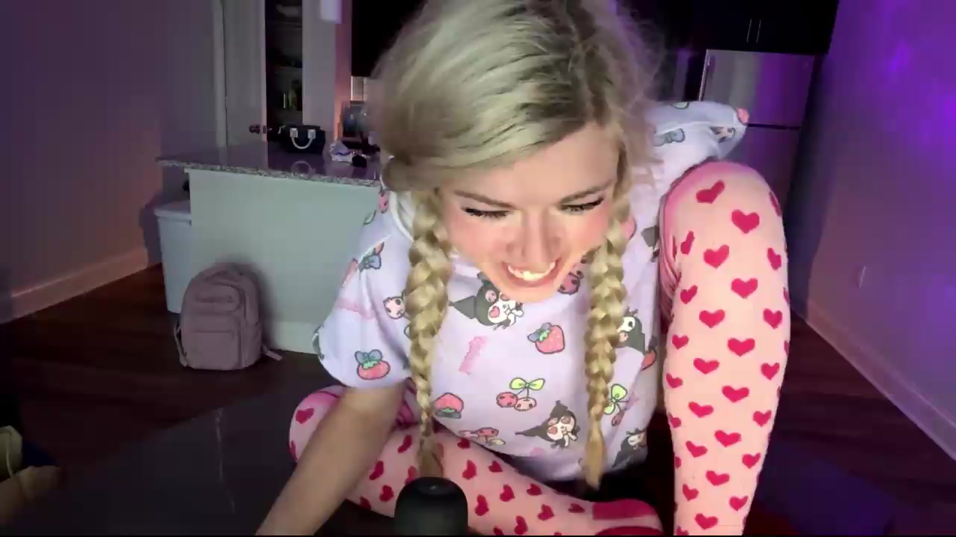 Gallery image thumbnail from TopGspot's myfreecams stream on, 08/23/2026, 14:25 image 6 of 20