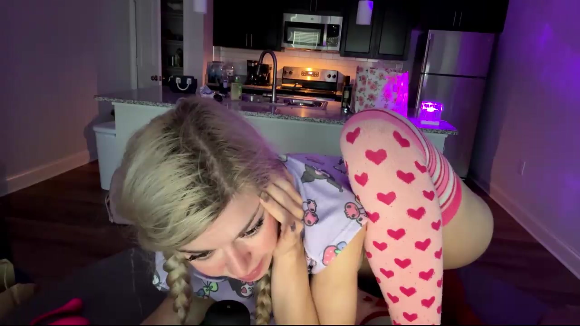 Gallery image thumbnail from TopGspot's myfreecams stream on, 08/23/2026, 15:34 image 5 of 20