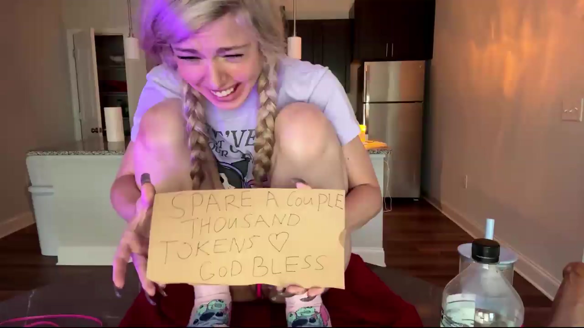 Gallery image thumbnail from TopGspot's myfreecams stream on, 08/30/2026, 22:28 image 17 of 20
