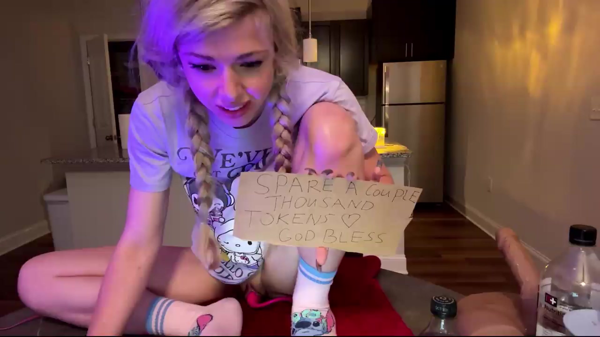 Gallery image thumbnail from TopGspot's myfreecams stream on, 08/31/2026, 24:23 image 1 of 20