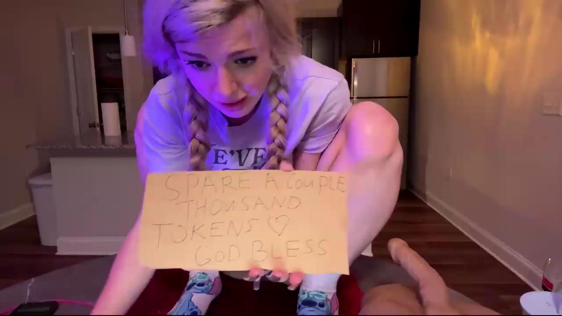 Gallery image thumbnail from TopGspot's myfreecams stream on, 08/31/2026, 01:02 image 11 of 20