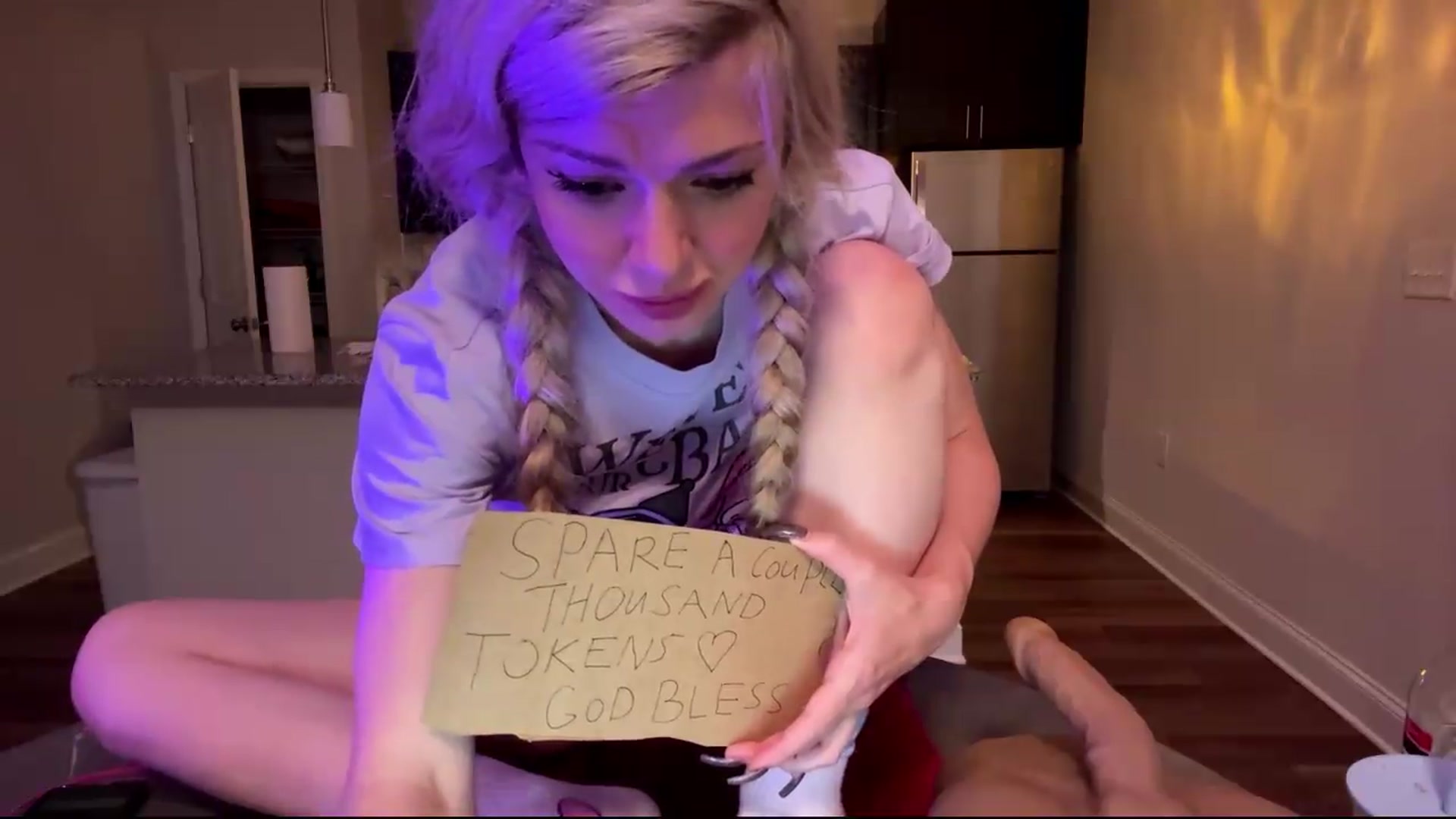 Gallery image thumbnail from TopGspot's myfreecams stream on, 08/31/2026, 01:02 image 20 of 20