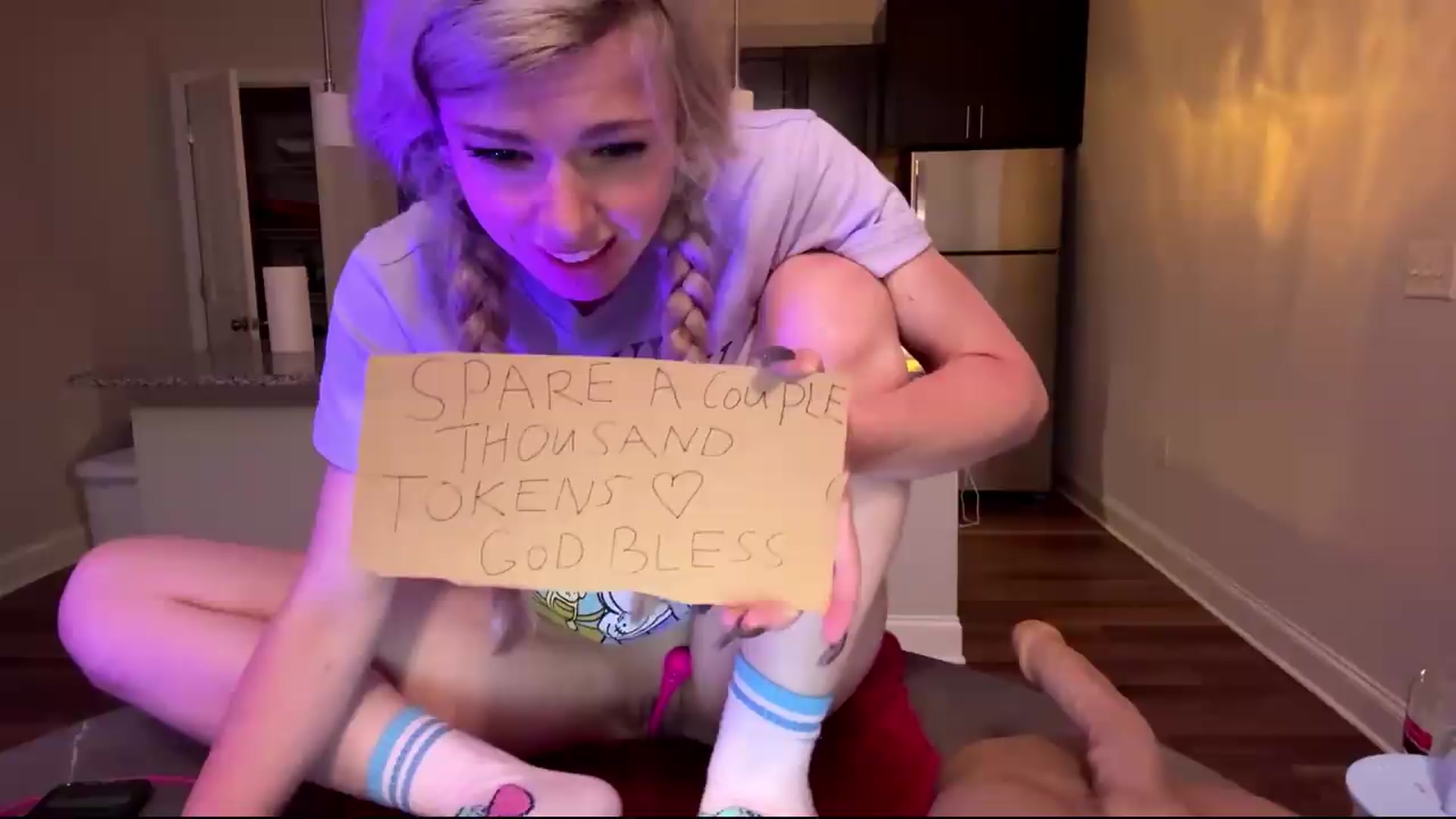 Gallery image thumbnail from TopGspot's myfreecams stream on, 08/31/2026, 01:02 image 9 of 20