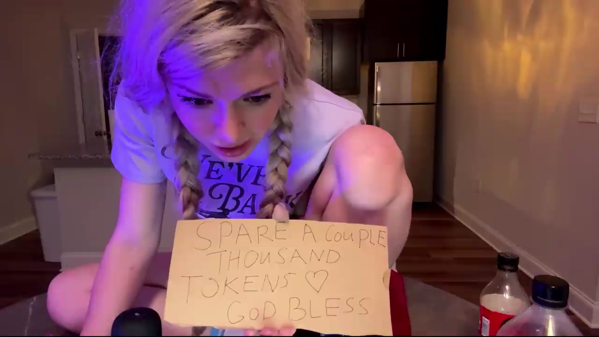 Gallery image thumbnail from TopGspot's myfreecams stream on, 08/31/2026, 01:59 image 12 of 20