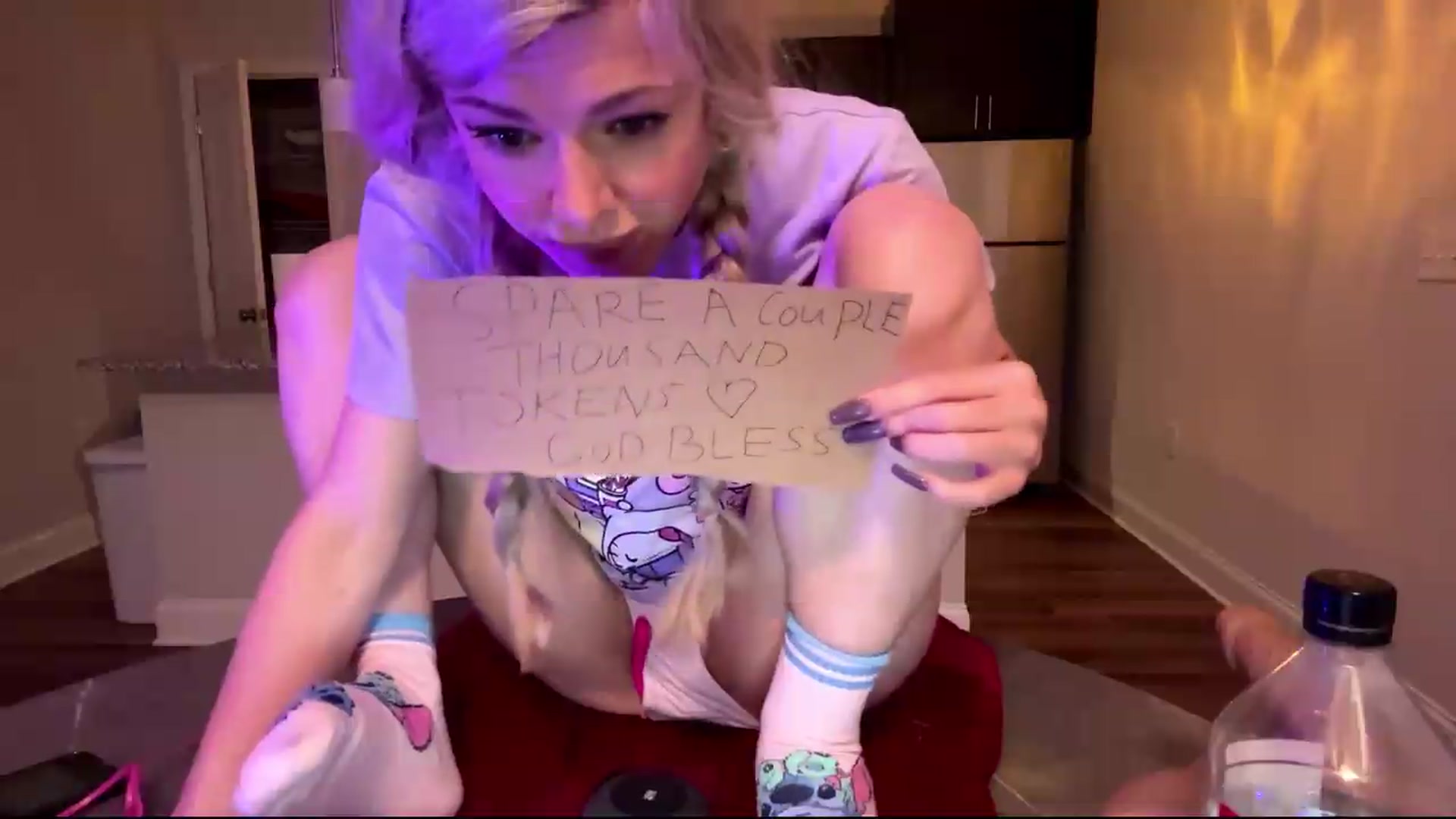 Gallery image thumbnail from TopGspot's myfreecams stream on, 08/31/2026, 03:47 image 13 of 20
