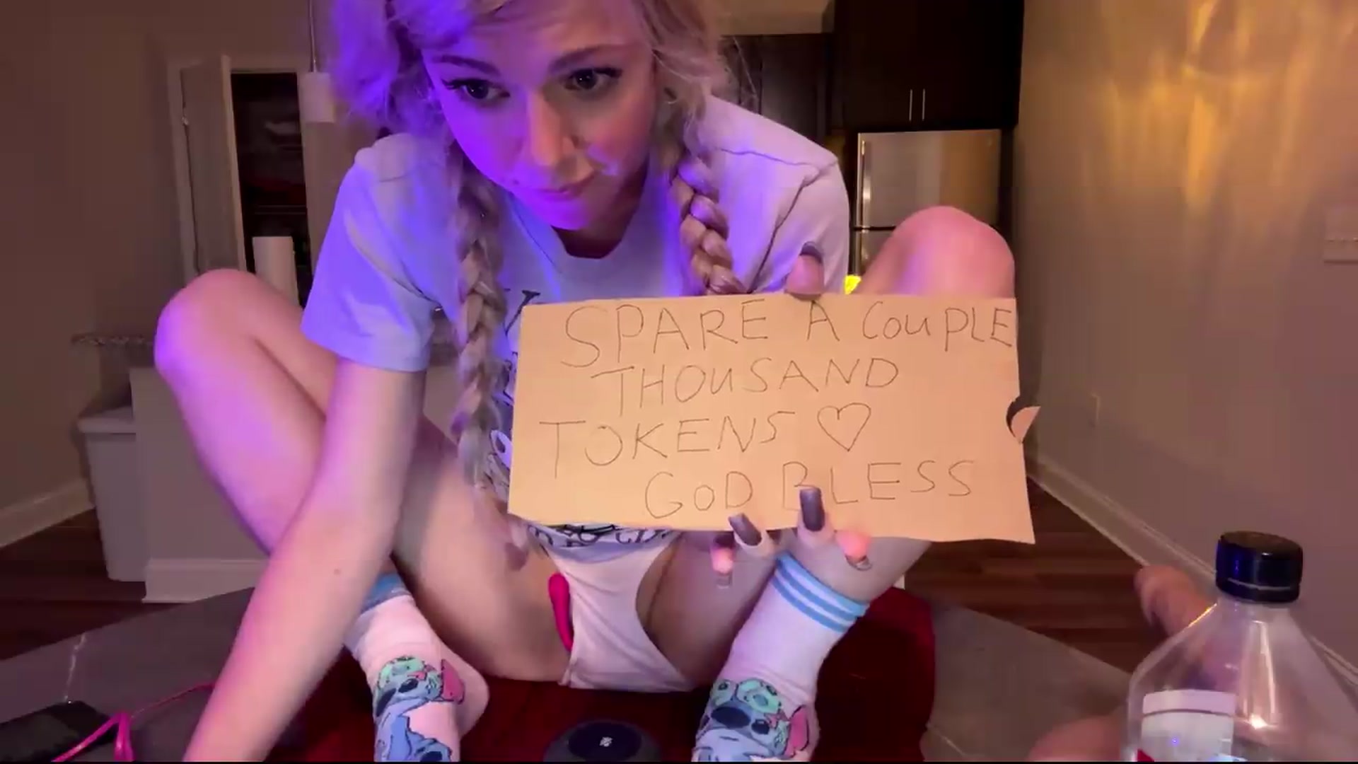 Gallery image thumbnail from TopGspot's myfreecams stream on, 08/31/2026, 03:47 image 19 of 20