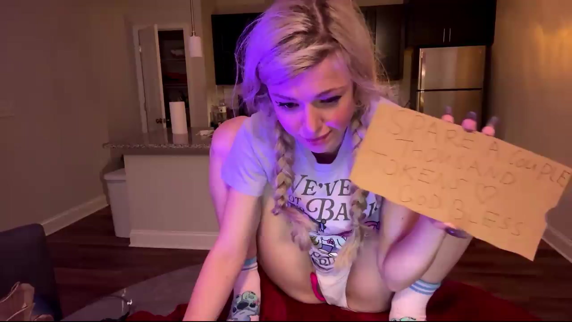 Gallery image thumbnail from TopGspot's myfreecams stream on, 08/31/2026, 04:39 image 18 of 20