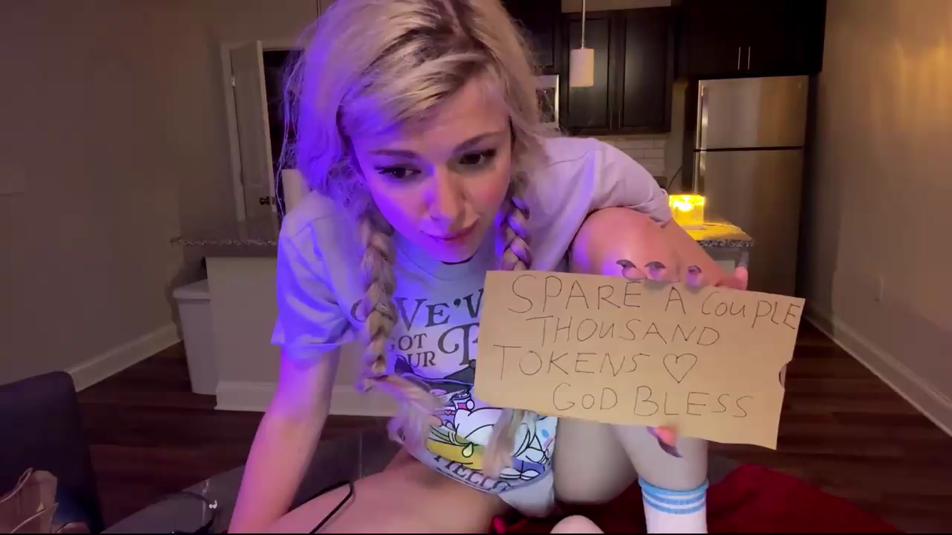 Gallery image thumbnail from TopGspot's myfreecams stream on, 08/31/2026, 05:04 image 15 of 20
