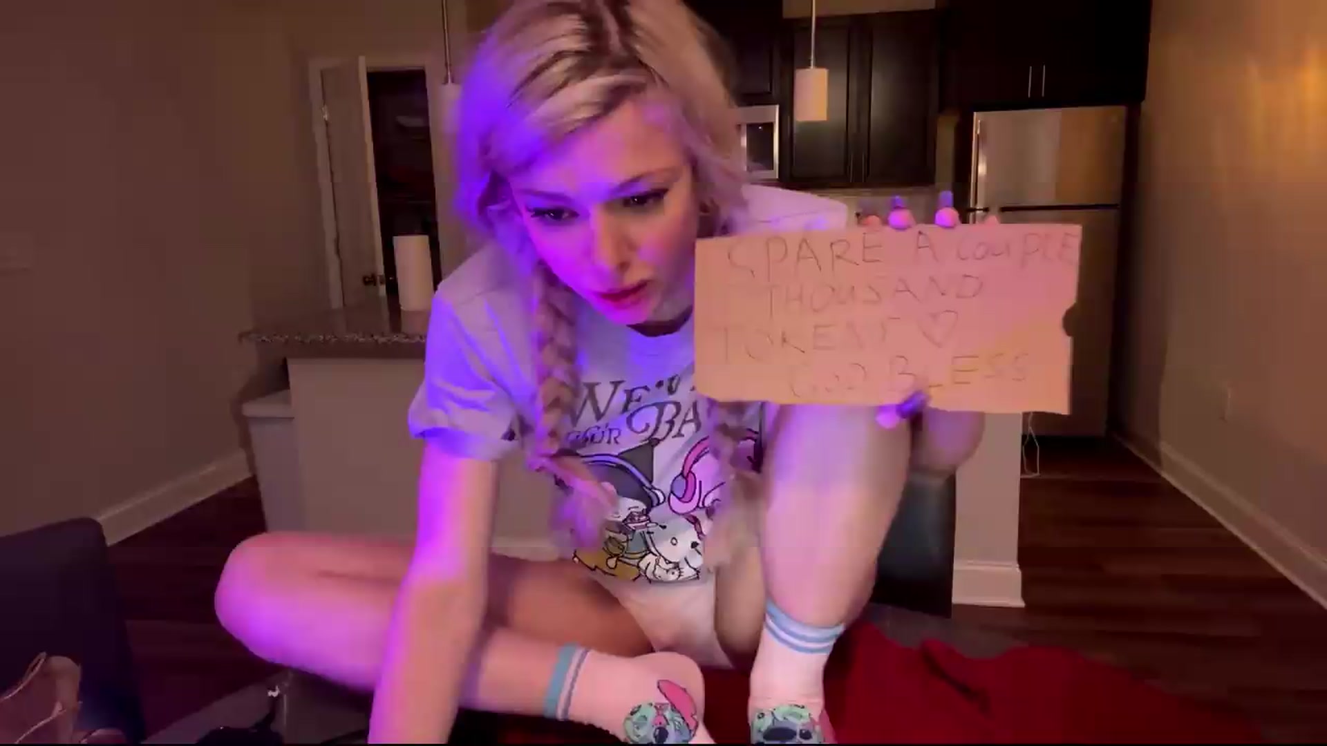 Gallery image thumbnail from TopGspot's myfreecams stream on, 08/31/2026, 05:43 image 17 of 20