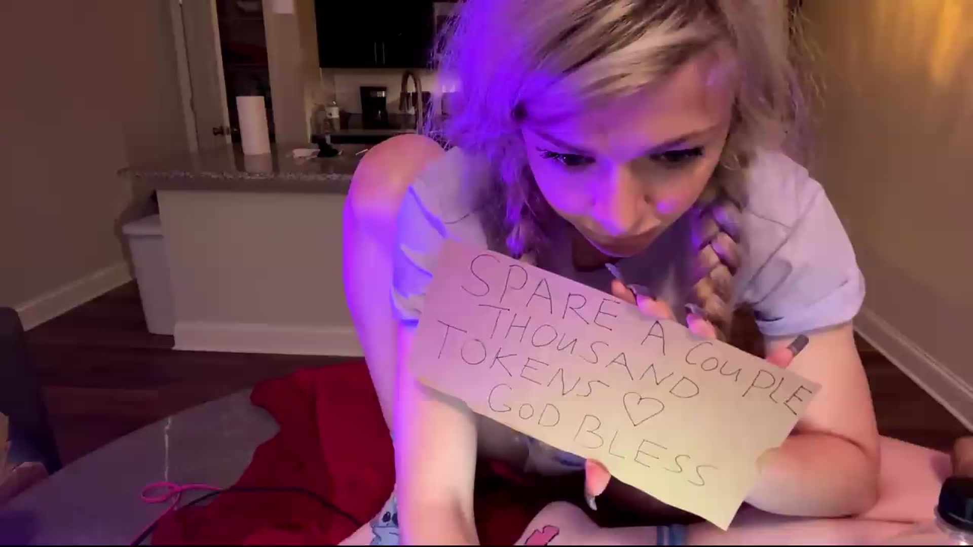Gallery image thumbnail from TopGspot's myfreecams stream on, 08/31/2026, 06:46 image 17 of 20