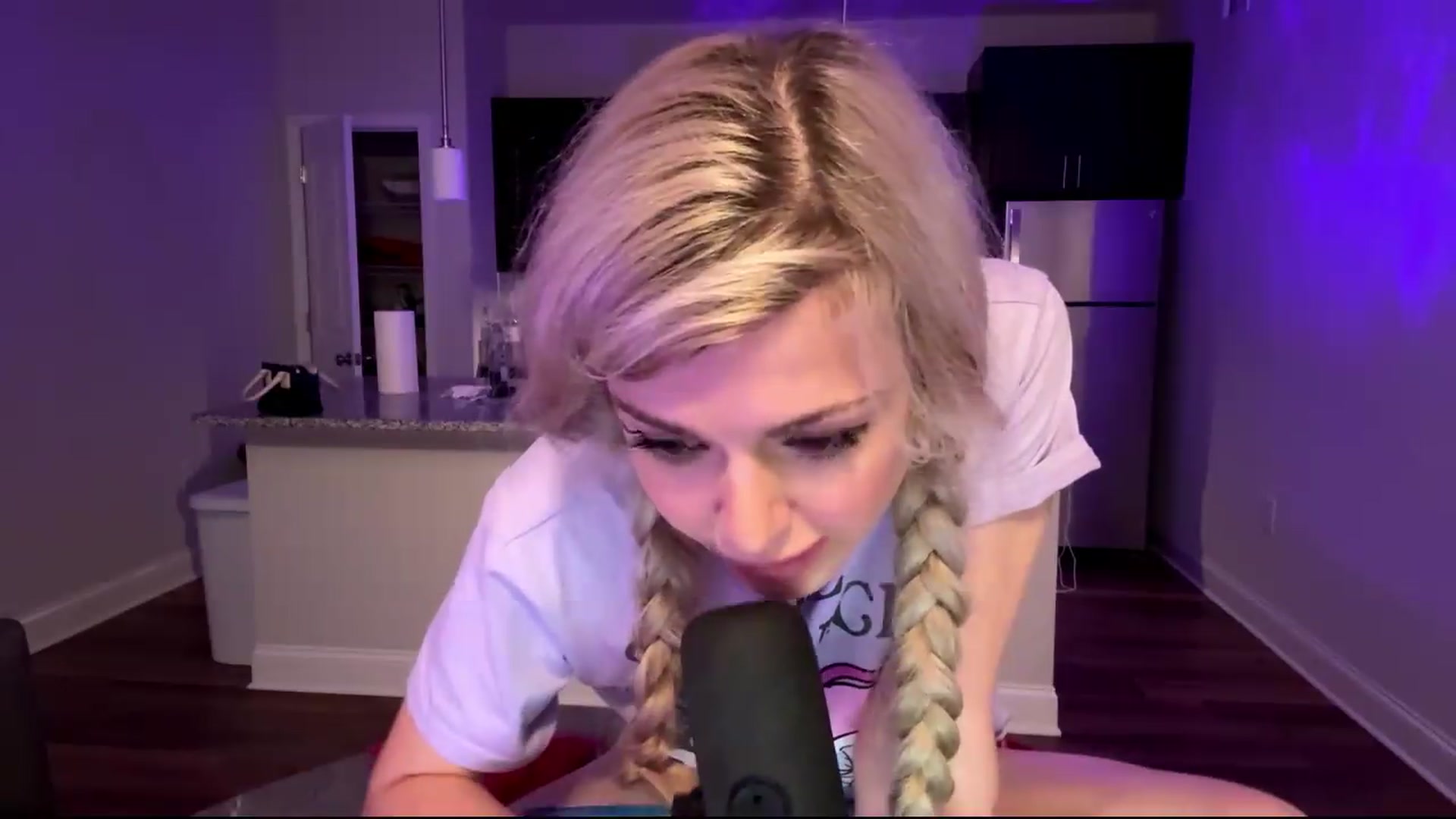 Gallery image thumbnail from TopGspot's myfreecams stream on, 08/31/2026, 09:54 image 12 of 20