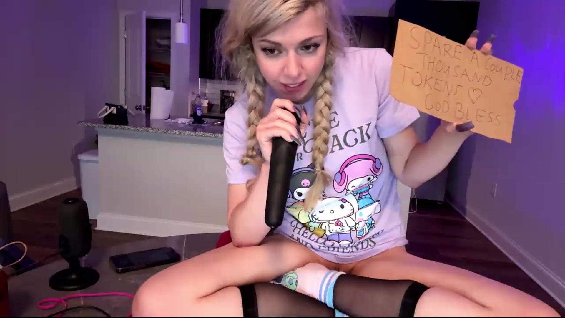 Gallery image thumbnail from TopGspot's myfreecams stream on, 08/31/2026, 11:48 image 12 of 20