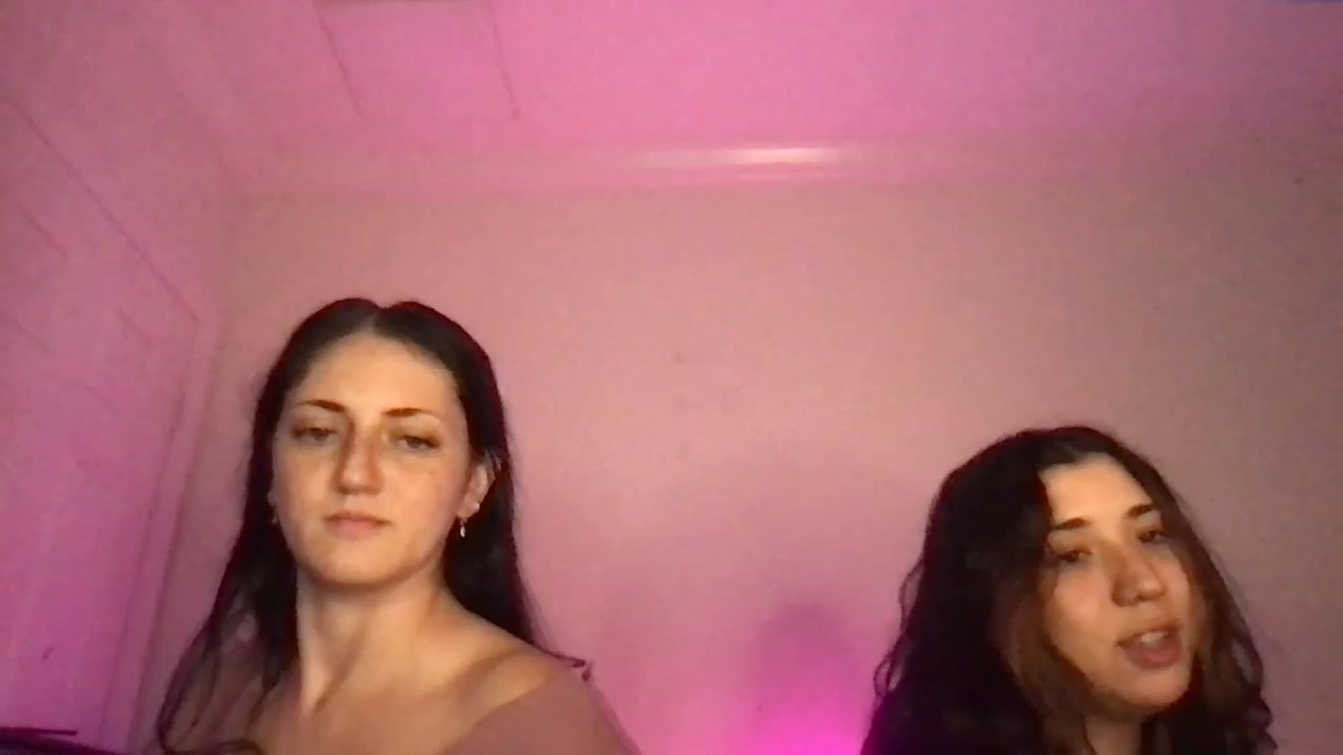 Gallery image thumbnail from ToriMcQueen's myfreecams stream on, 04/14/2026, 16:15 image 16 of 20