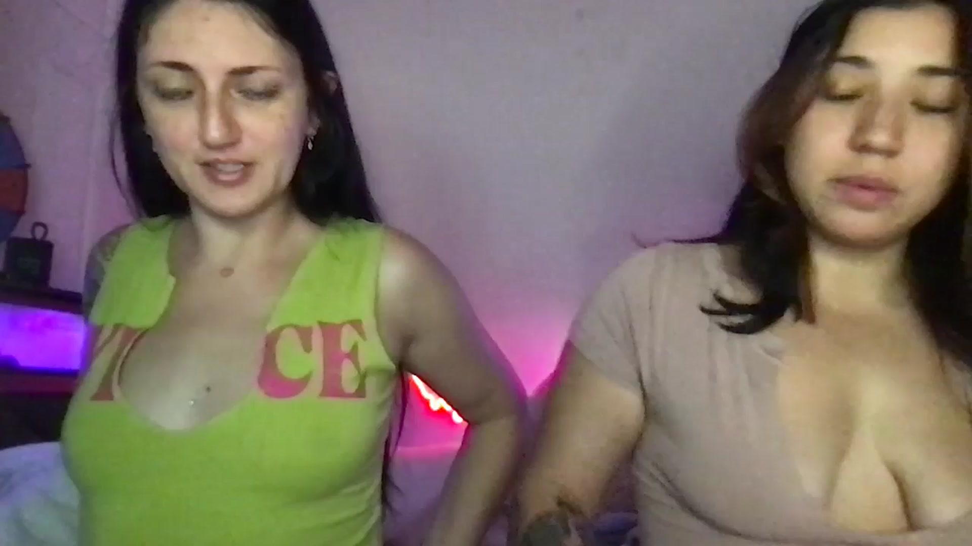 Gallery image thumbnail from ToriMcQueen's myfreecams stream on, 04/16/2026, 15:12 image 1 of 20