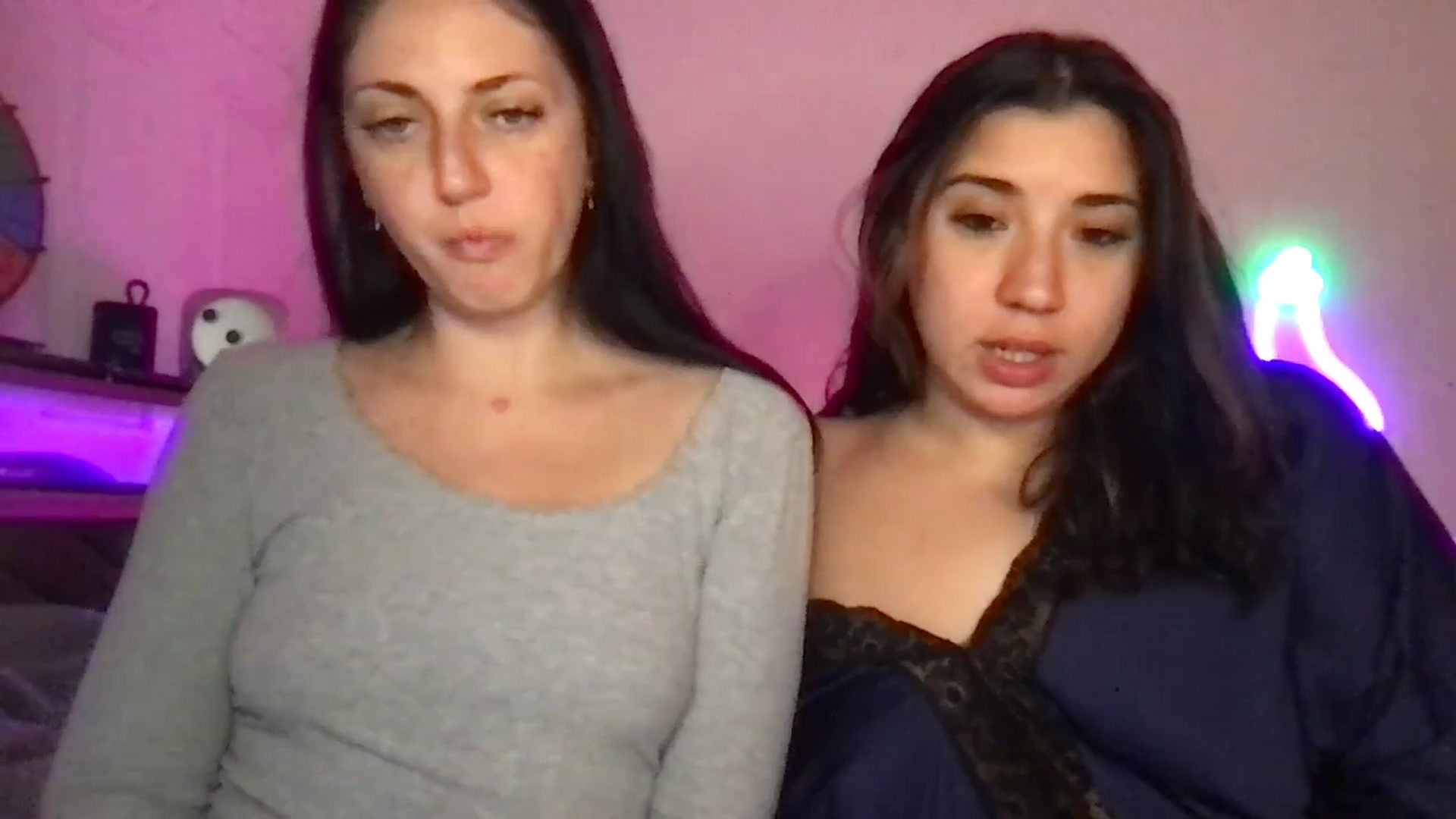 Gallery image thumbnail from ToriMcQueen's myfreecams stream on, 04/24/2026, 14:31 image 12 of 20