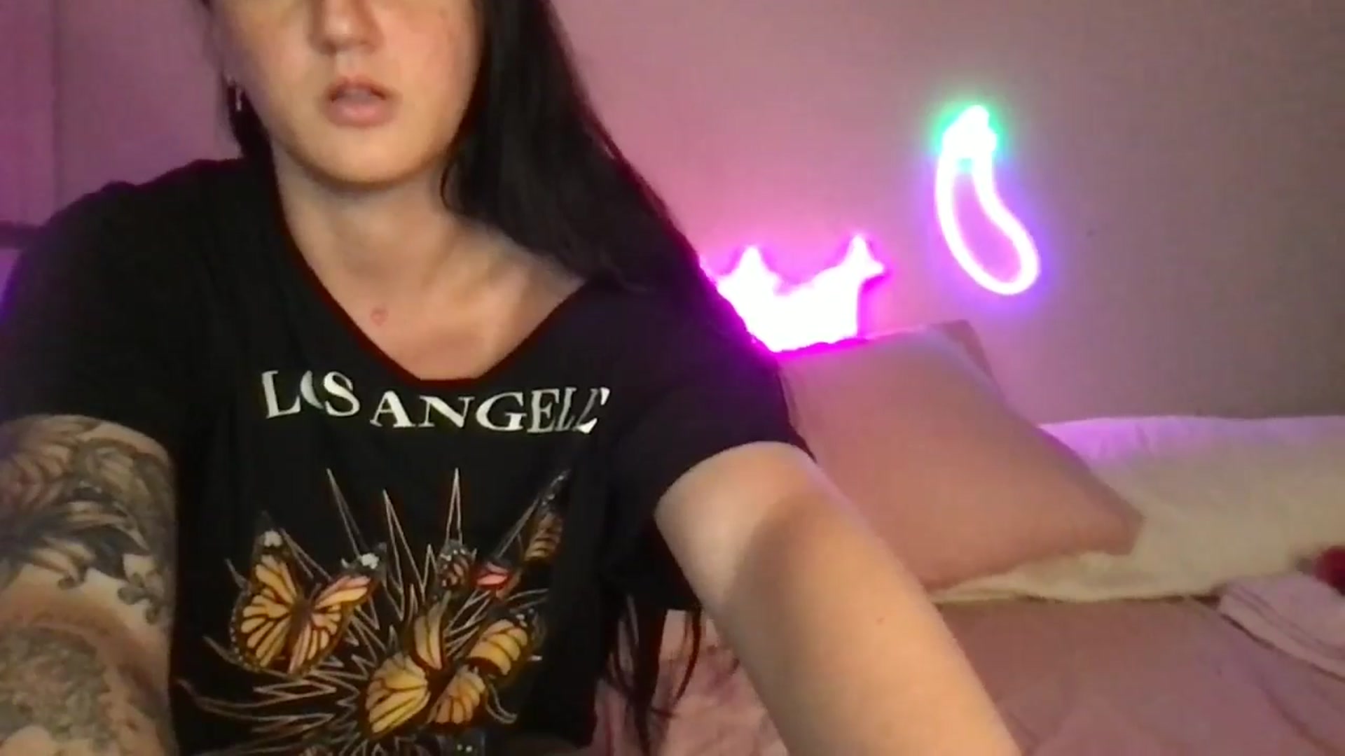 Gallery image thumbnail from ToriMcQueen's myfreecams stream on, 04/29/2026, 03:07 image 18 of 20