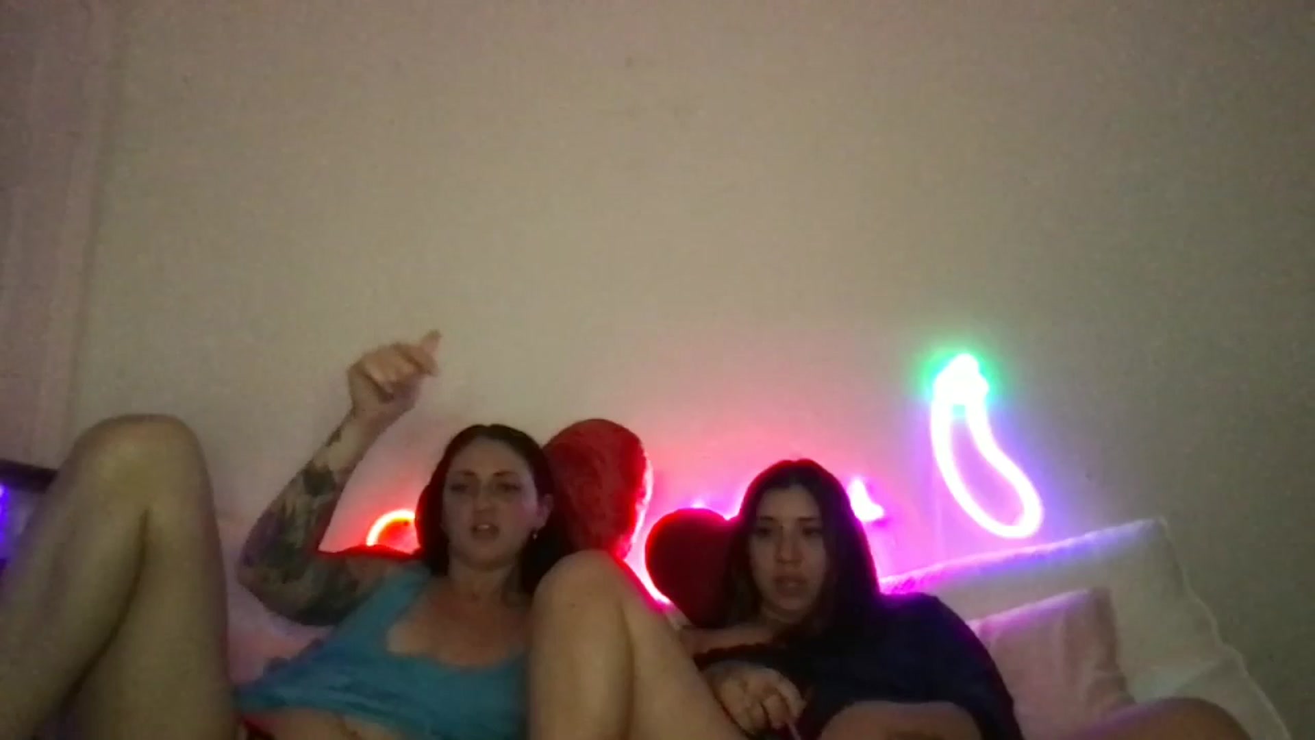 Gallery image thumbnail from ToriMcQueen's myfreecams stream on, 05/01/2026, 02:46 image 19 of 20