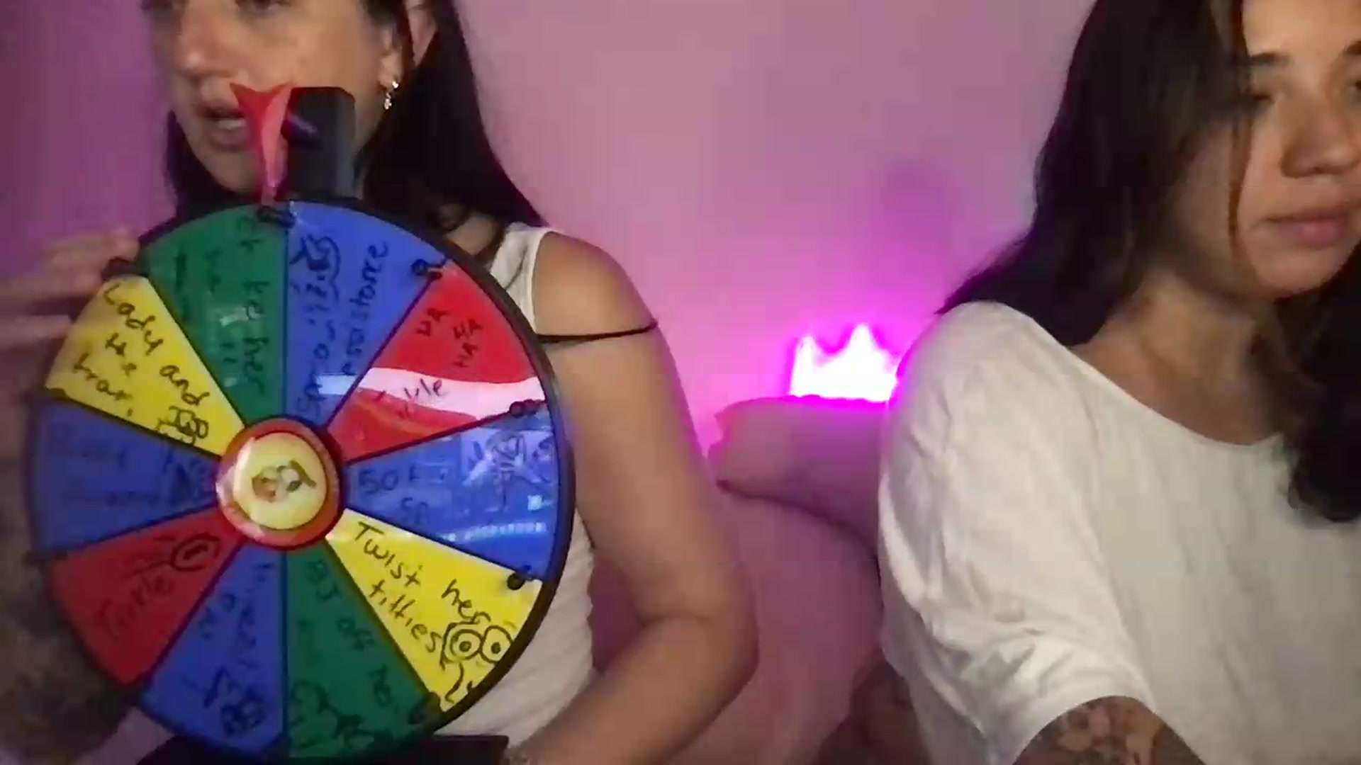 Gallery image thumbnail from ToriMcQueen's myfreecams stream on, 05/14/2026, 14:46 image 14 of 20