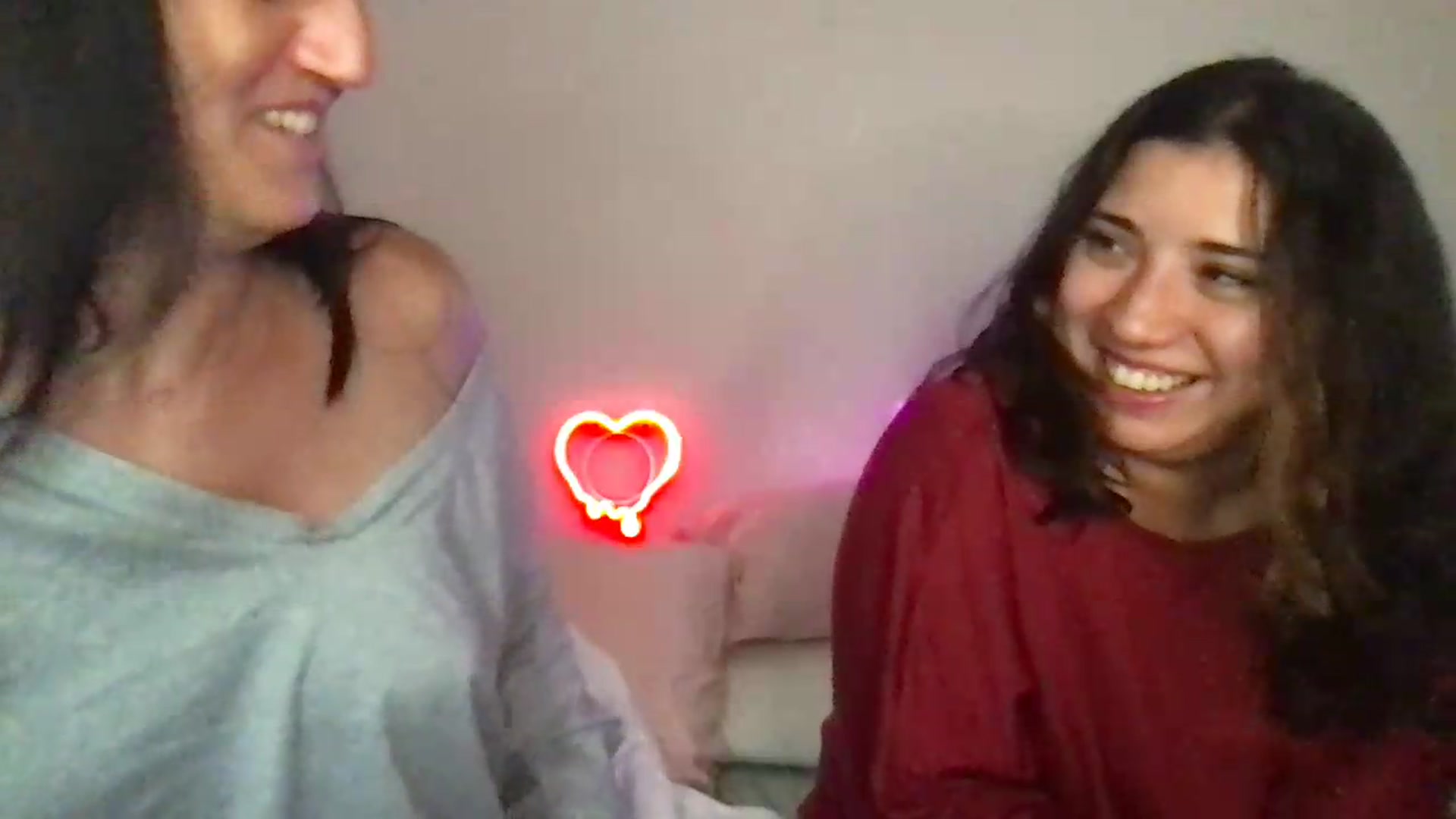 Gallery image thumbnail from ToriMcQueen's myfreecams stream on, 05/18/2026, 03:27 image 3 of 20