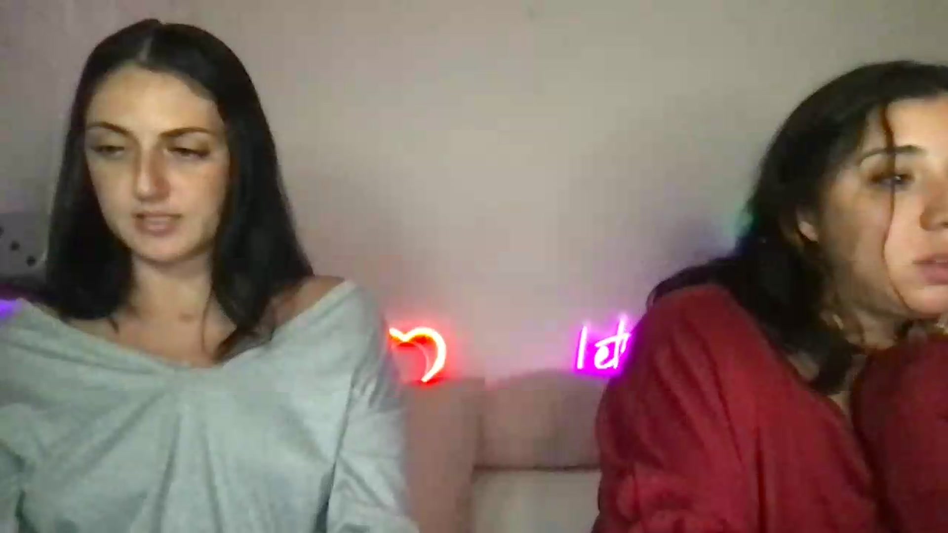 Gallery image thumbnail from ToriMcQueen's myfreecams stream on, 05/18/2026, 03:27 image 9 of 20