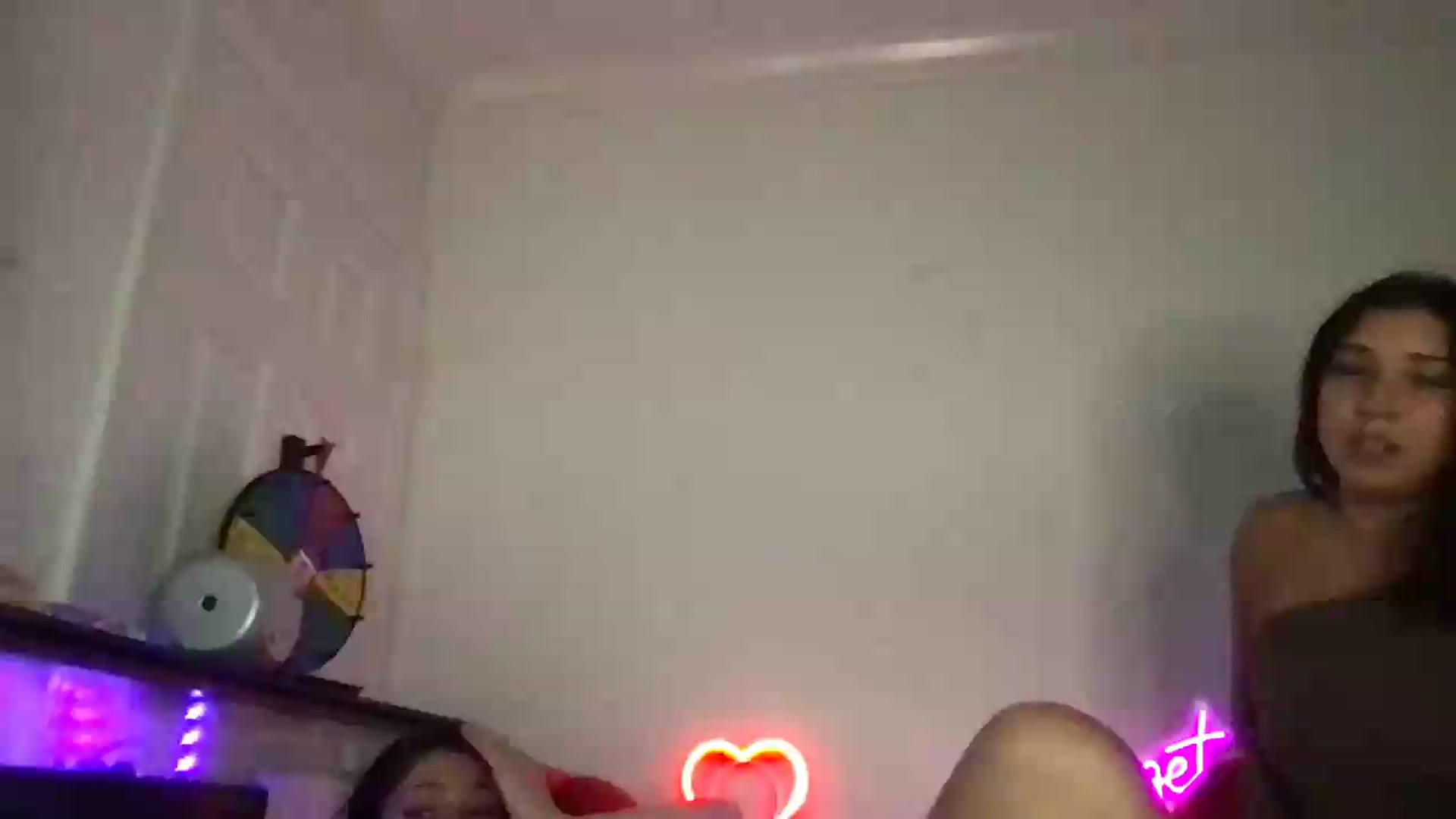 Gallery image thumbnail from ToriMcQueen's myfreecams stream on, 06/04/2026, 16:52 image 16 of 20