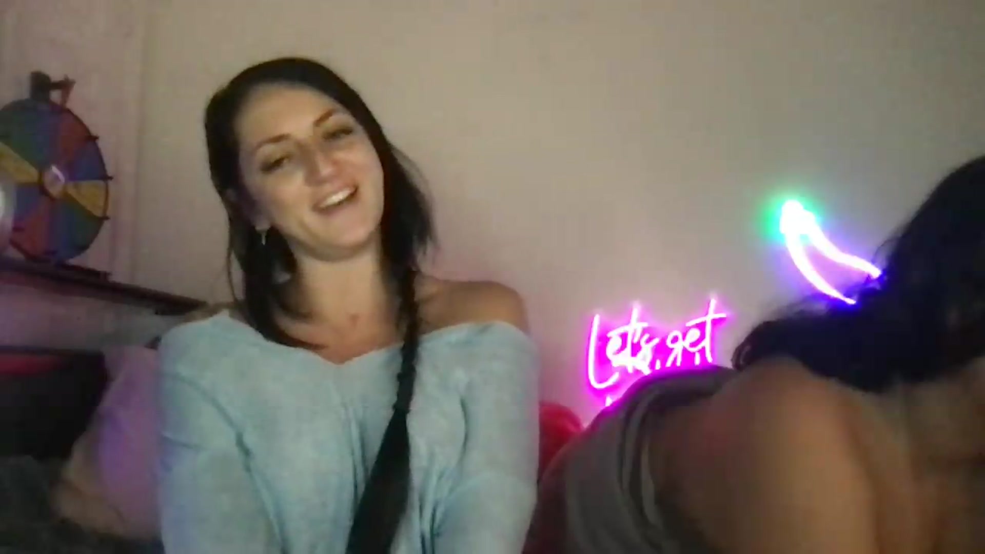 Gallery image thumbnail from ToriMcQueen's myfreecams stream on, 06/05/2026, 16:45 image 13 of 20