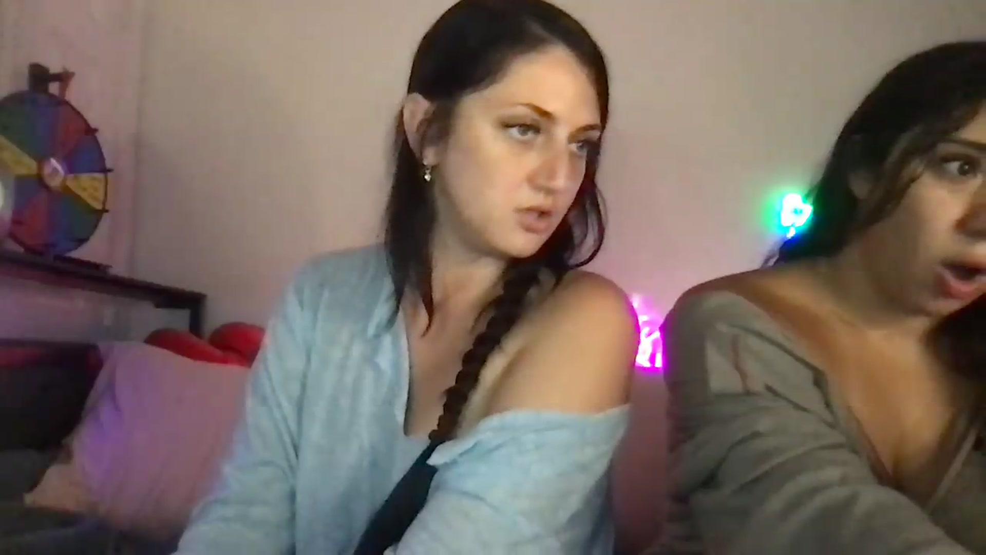 Gallery image thumbnail from ToriMcQueen's myfreecams stream on, 06/05/2026, 16:45 image 14 of 20