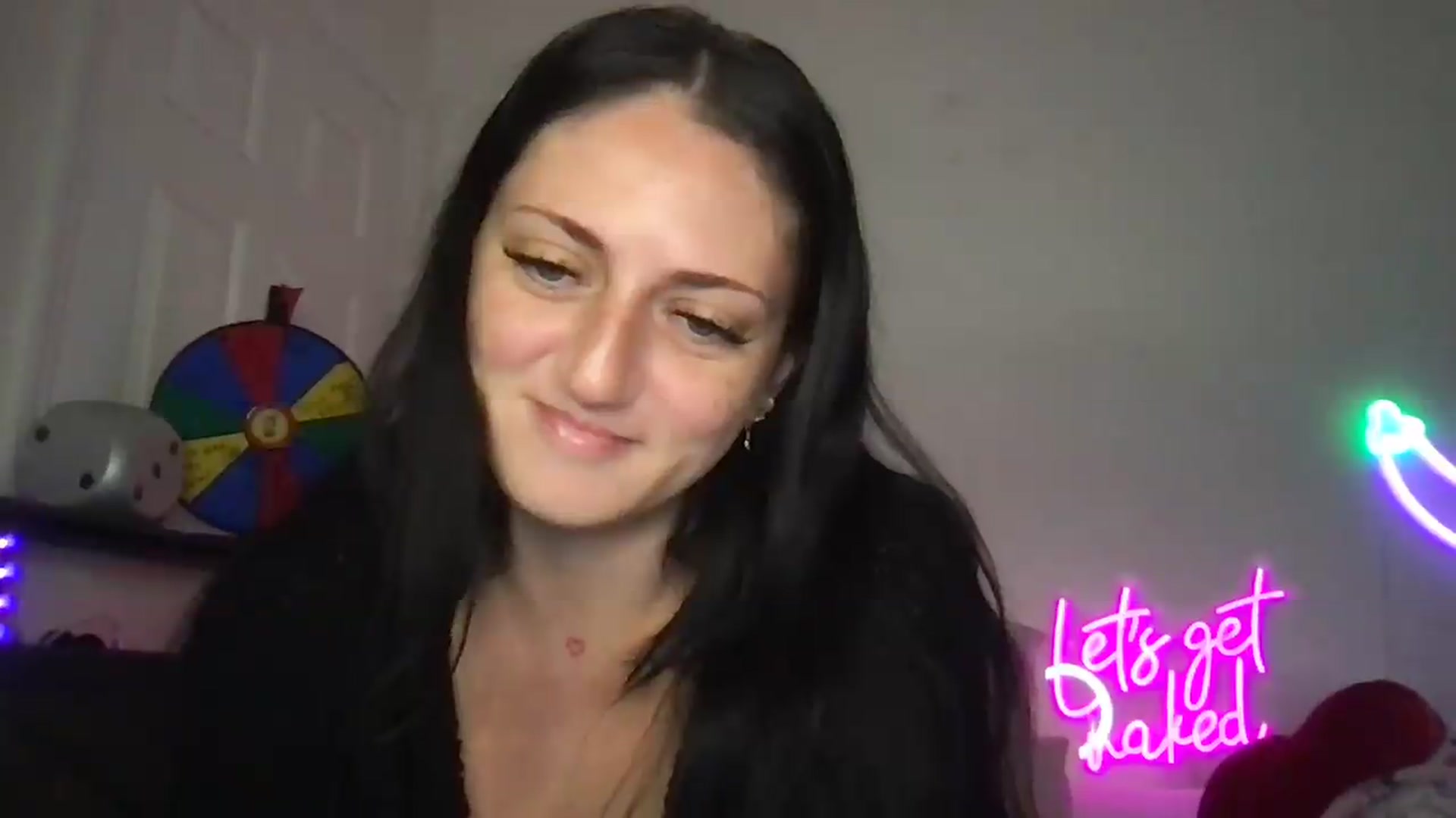 Gallery image thumbnail from ToriMcQueen's myfreecams stream on, 06/23/2026, 14:10 image 19 of 20