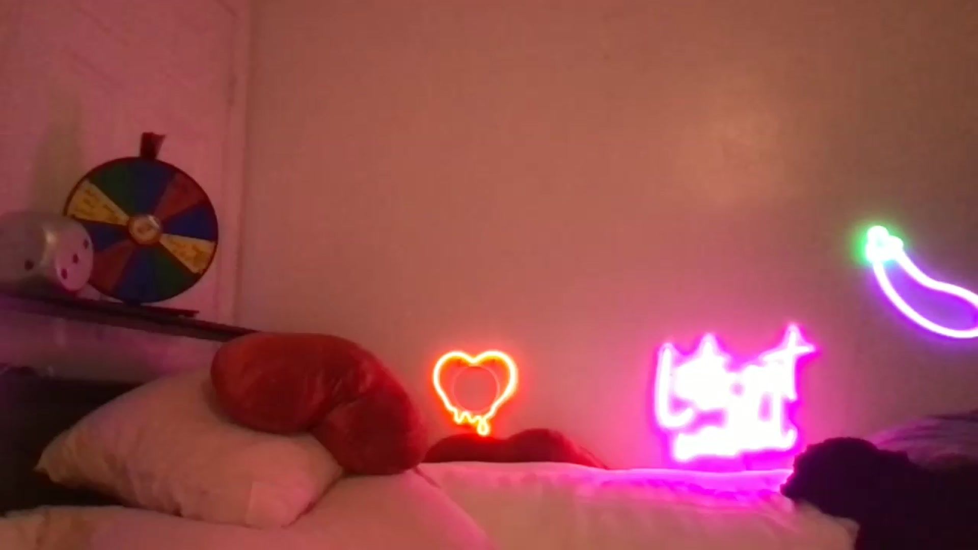 Gallery image thumbnail from ToriMcQueen's myfreecams stream on, 06/26/2026, 15:28 image 20 of 20