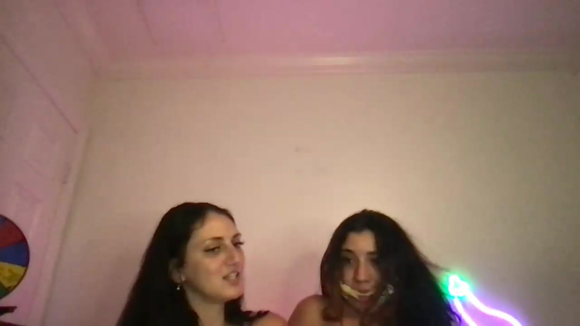 Gallery image thumbnail from ToriMcQueen's myfreecams stream on, 06/29/2026, 16:42 image 5 of 20