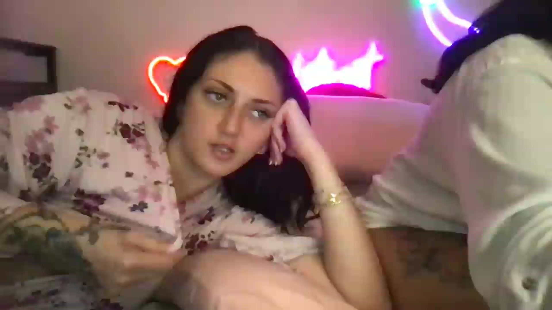 Gallery image thumbnail from ToriMcQueen's myfreecams stream on, 06/29/2026, 16:42 image 1 of 20