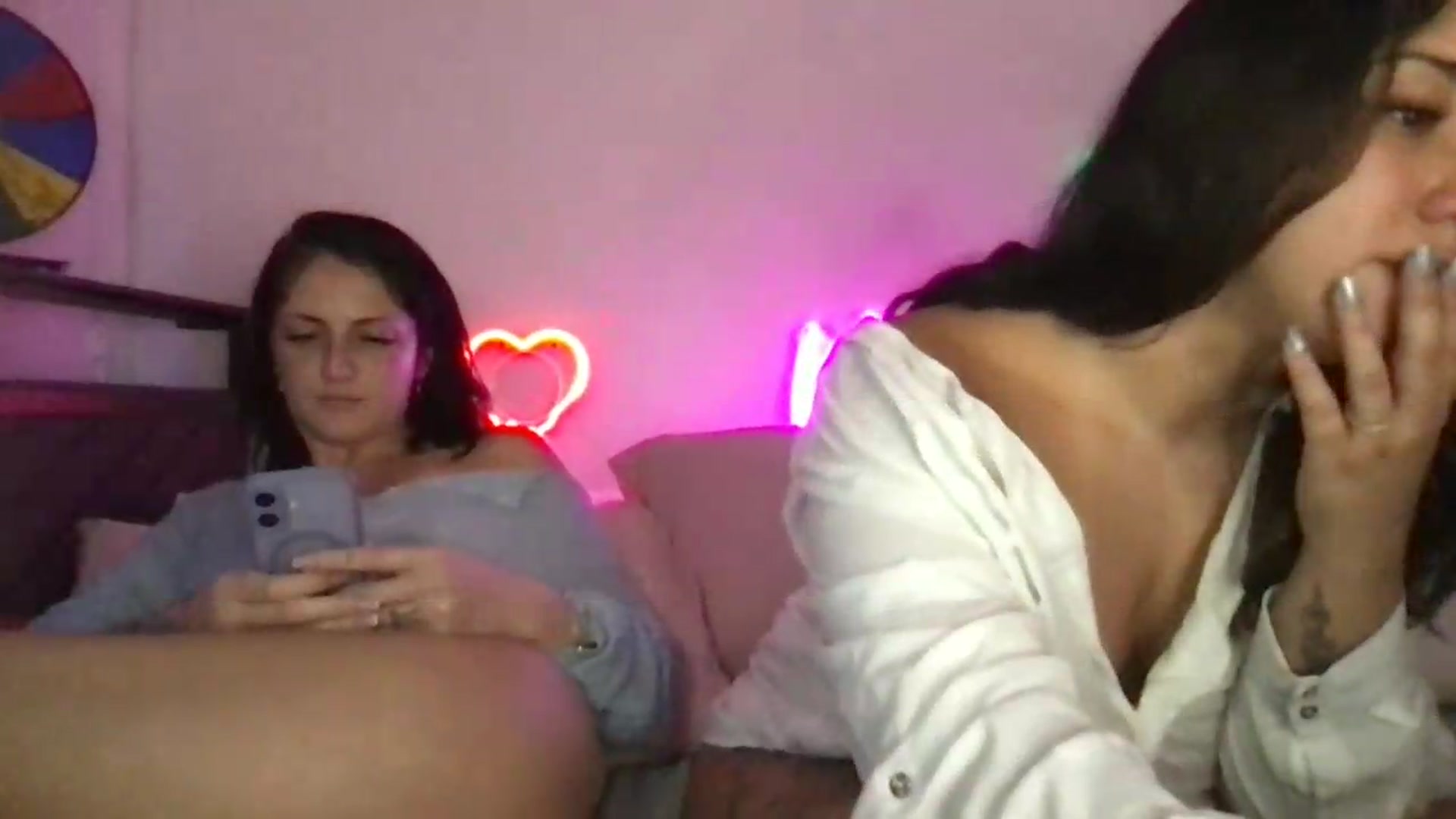 Gallery image thumbnail from ToriMcQueen's myfreecams stream on, 07/06/2026, 16:51 image 5 of 20