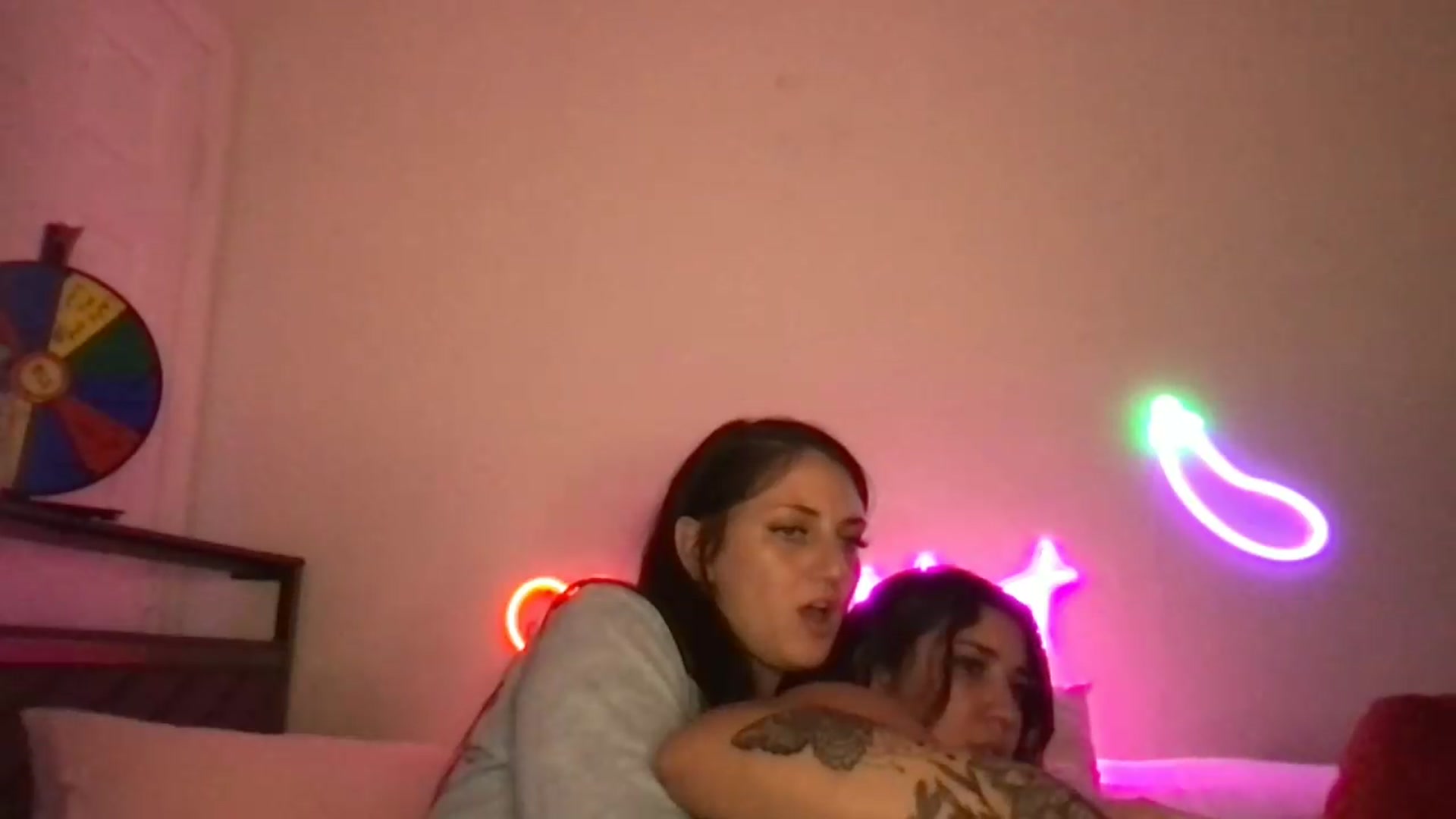Gallery image thumbnail from ToriMcQueen's myfreecams stream on, 07/06/2026, 18:43 image 17 of 20